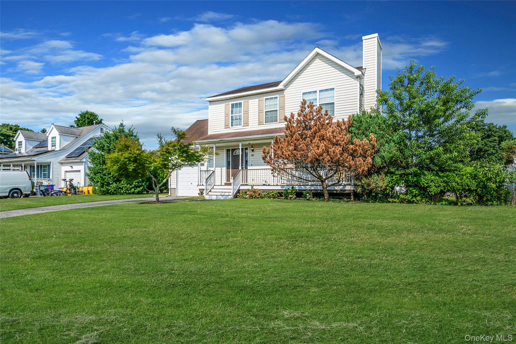 905 Doane Avenue, Bellport, NY 11713