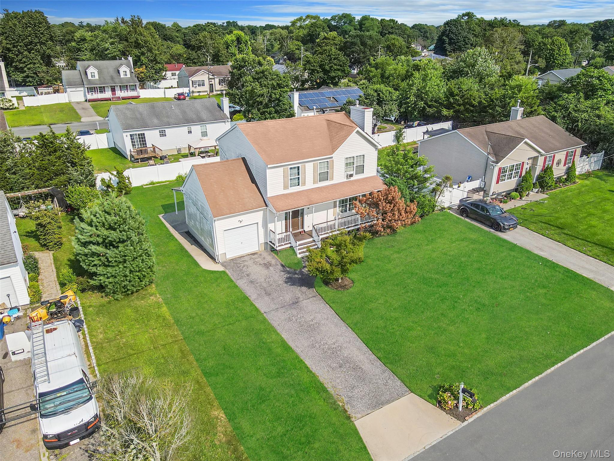 905 Doane Avenue, Bellport, NY 11713