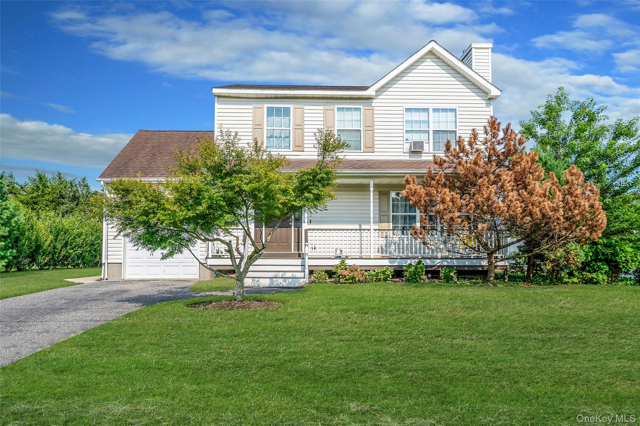 905 Doane Avenue, Bellport, NY 11713