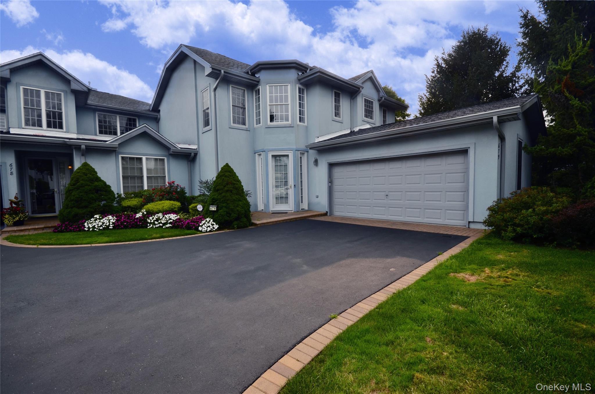 679 Balfour Place, Melville, NY 11747