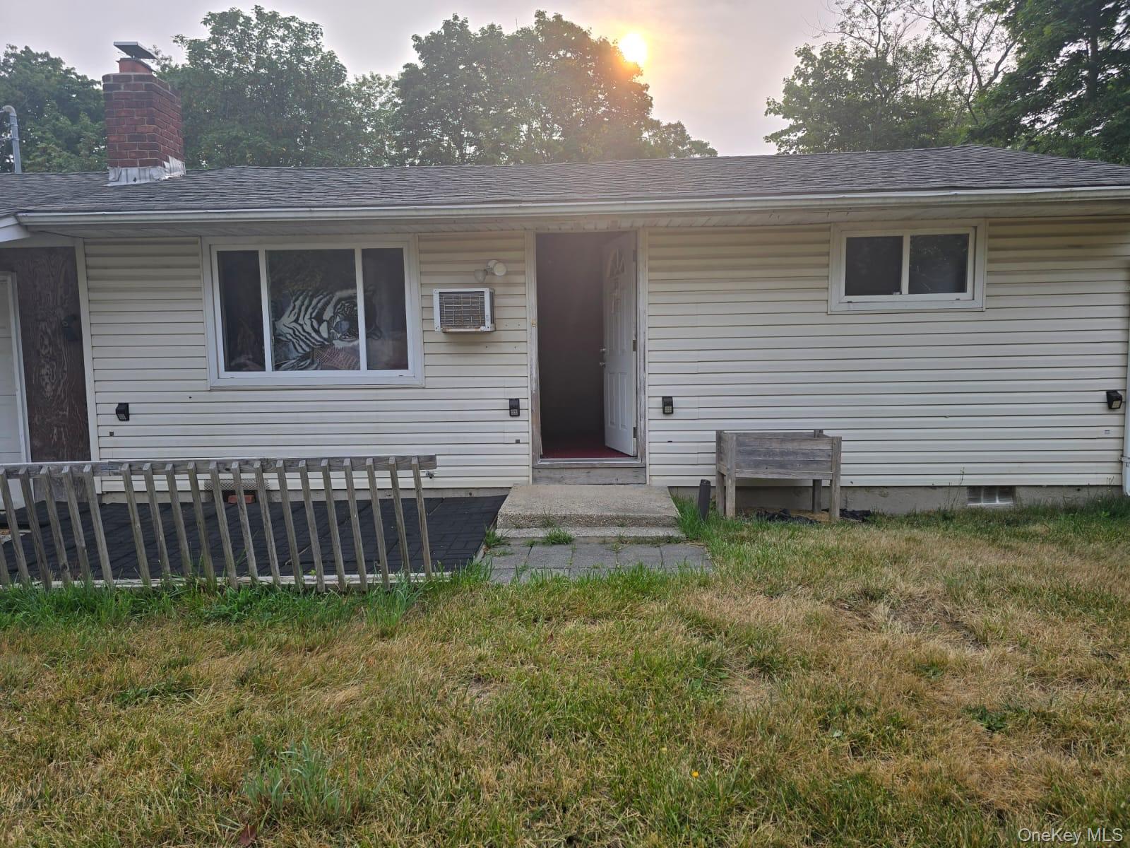 35 Nicoll Avenue, Central Islip, NY 11722