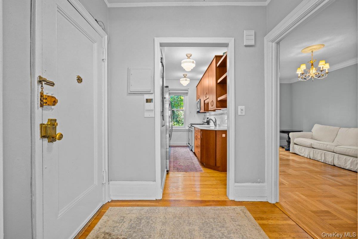 525 W 238th Street # 1L, Bronx, NY 10463