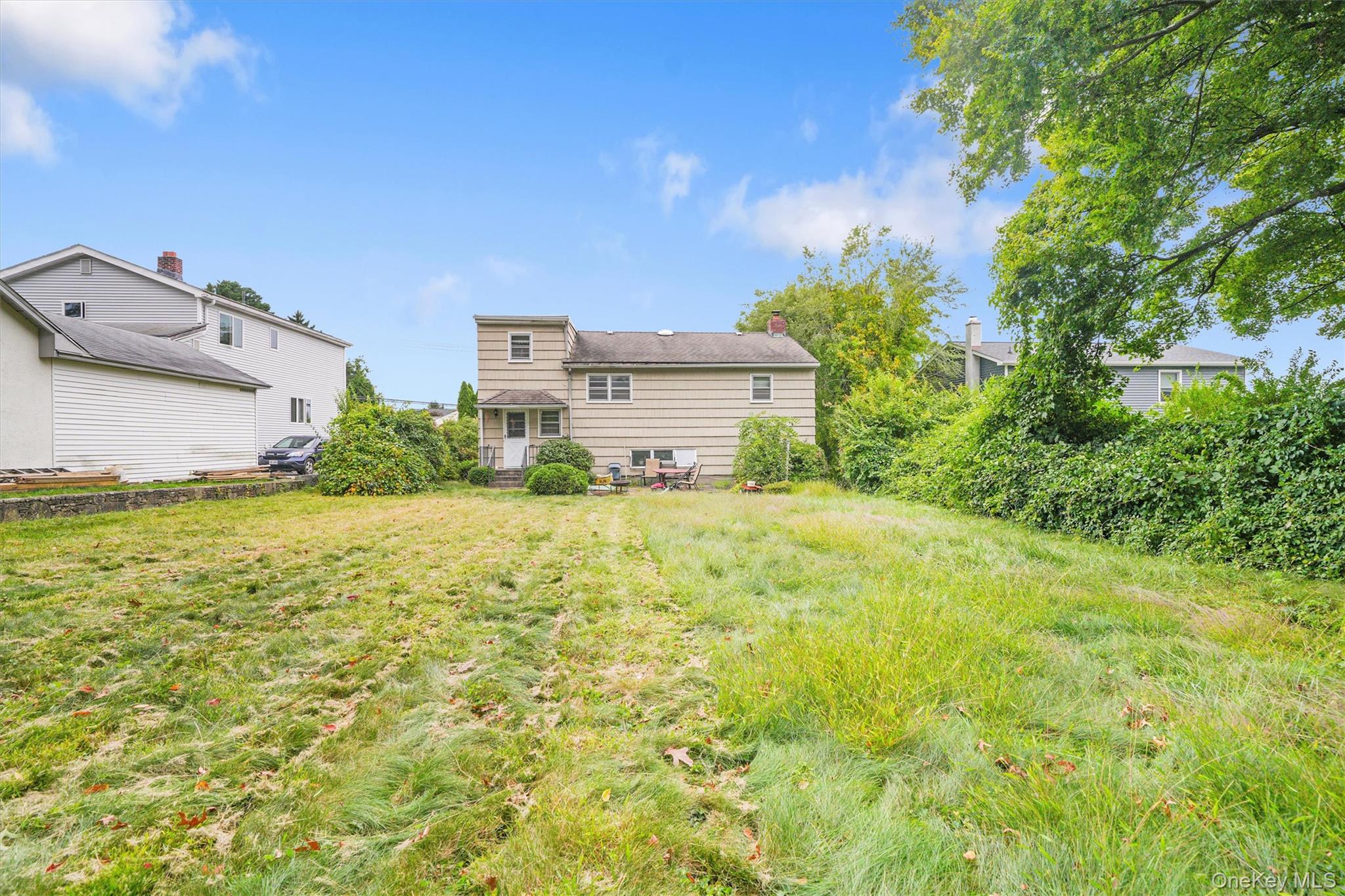 65 Westlake Drive, Thornwood, NY 10594