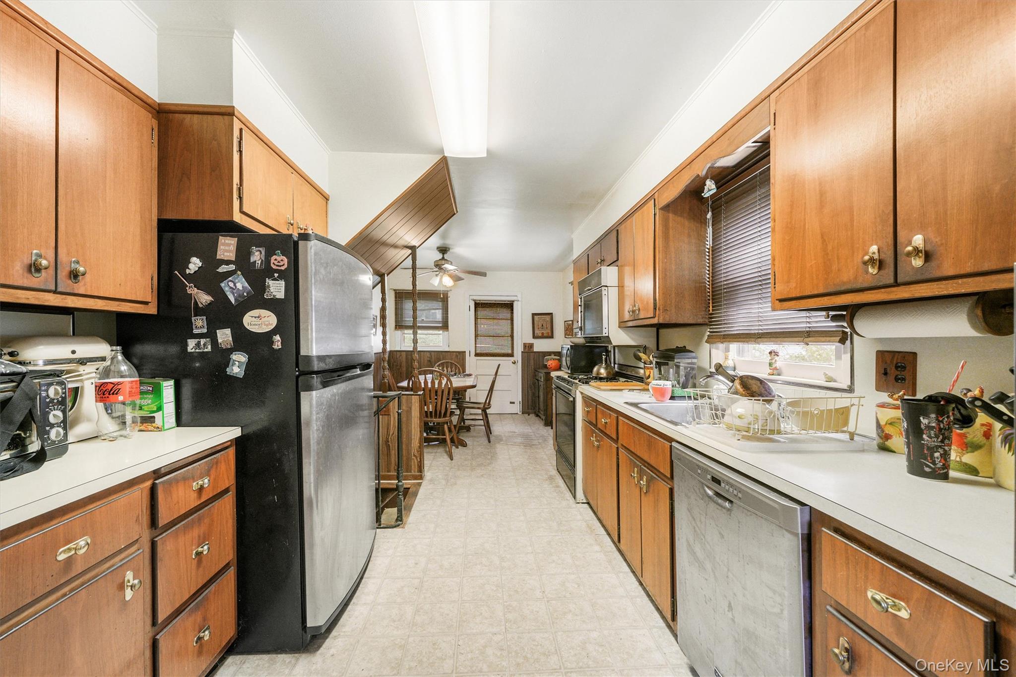 65 Westlake Drive, Thornwood, NY 10594