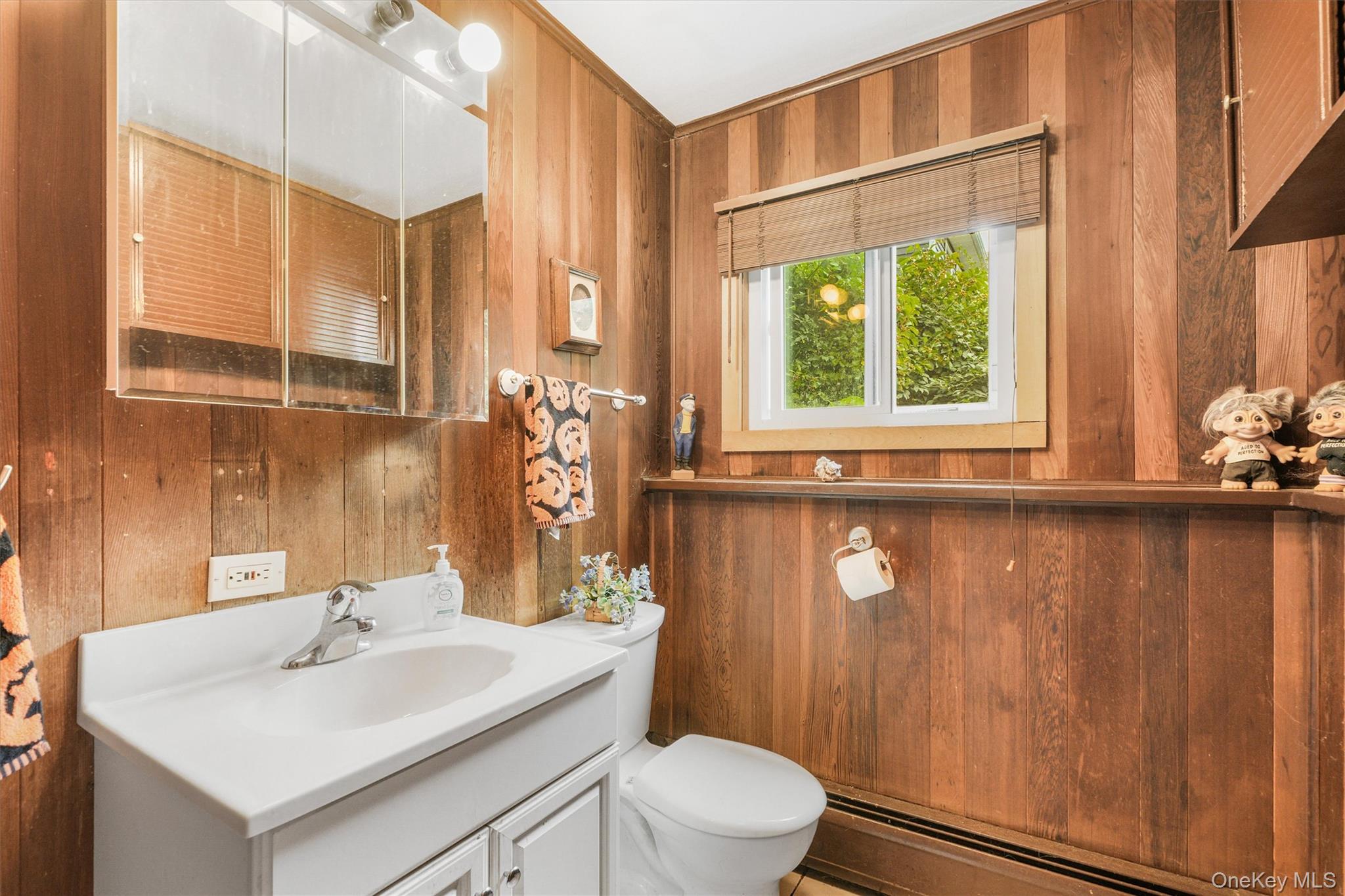 65 Westlake Drive, Thornwood, NY 10594