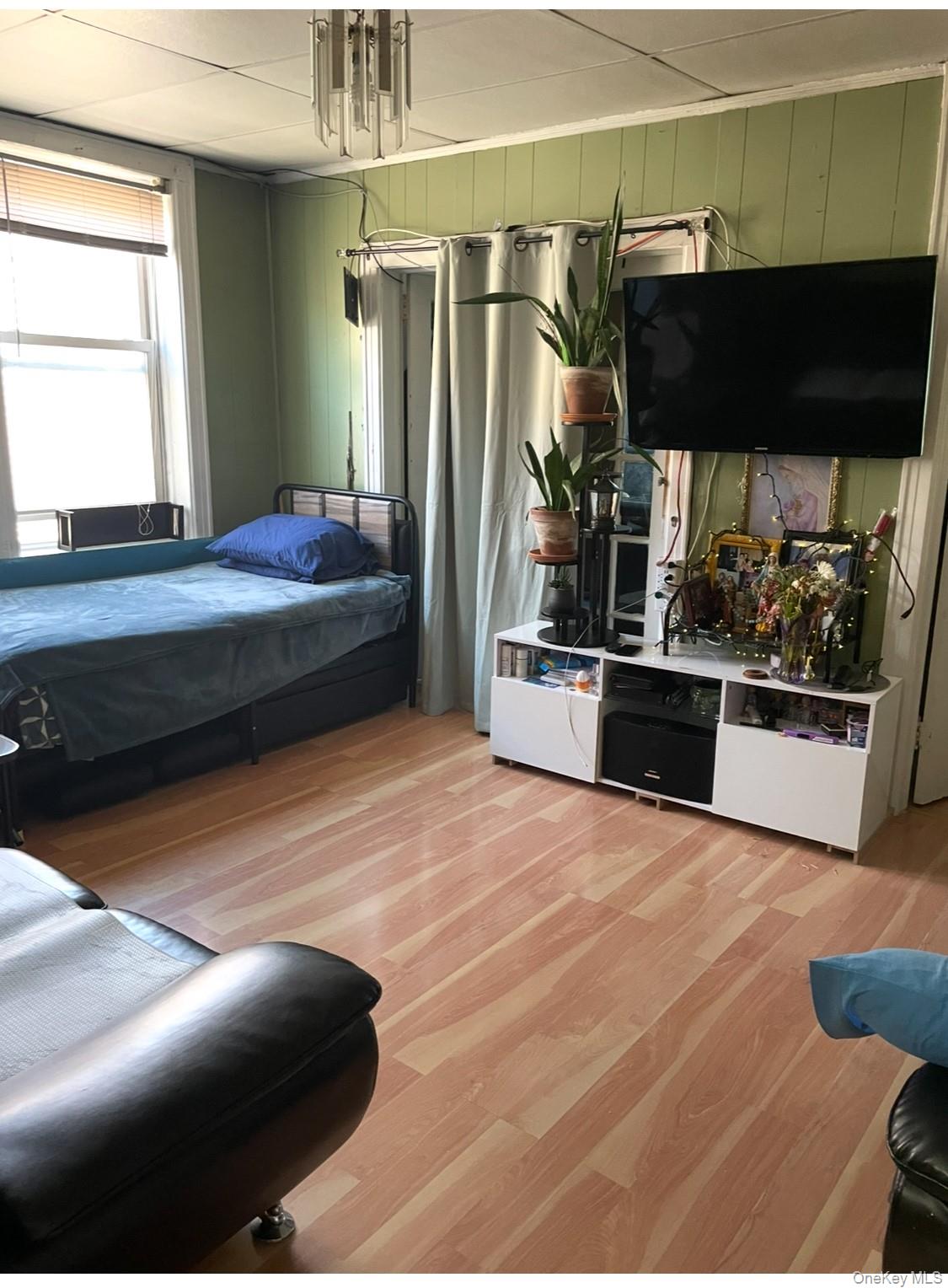 39-17 65 Pl, Woodside, NY 11377