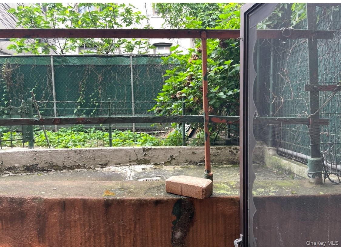 39-17 65 Pl, Woodside, NY 11377