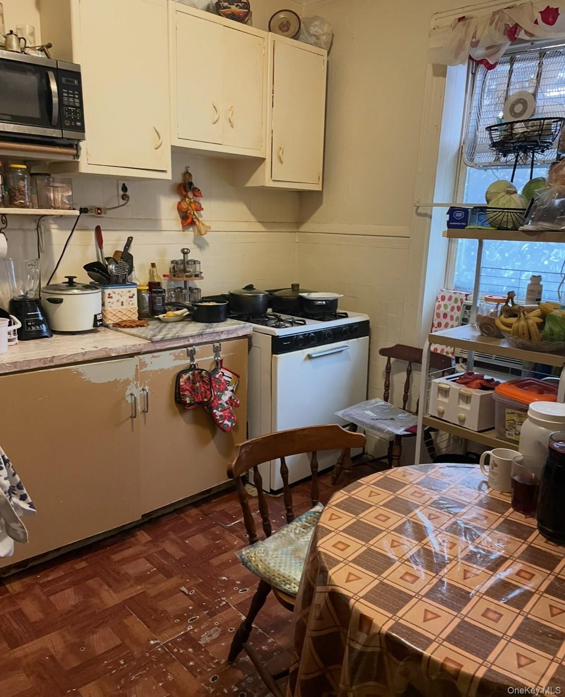 39-17 65 Pl, Woodside, NY 11377