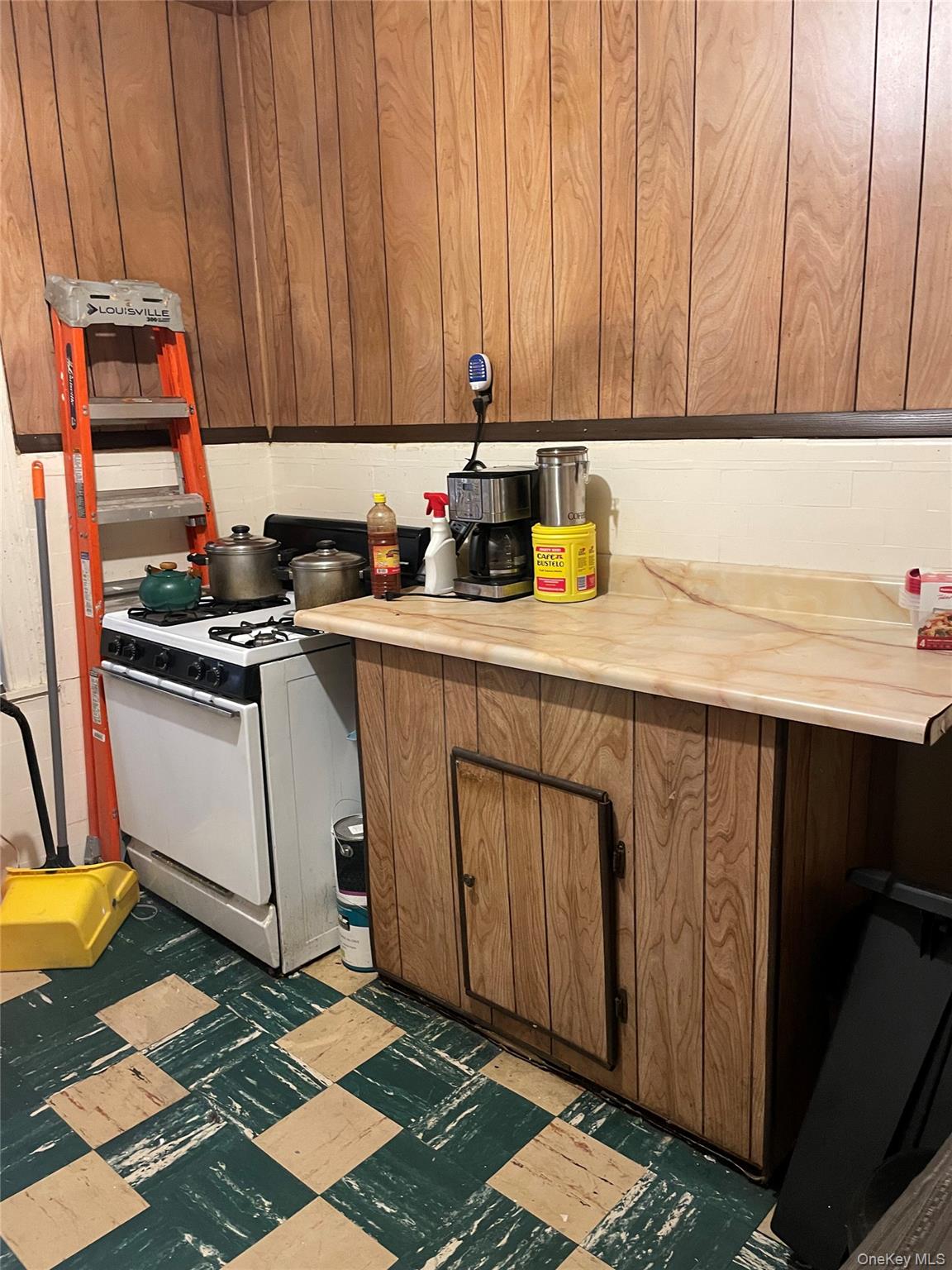 39-17 65 Pl, Woodside, NY 11377