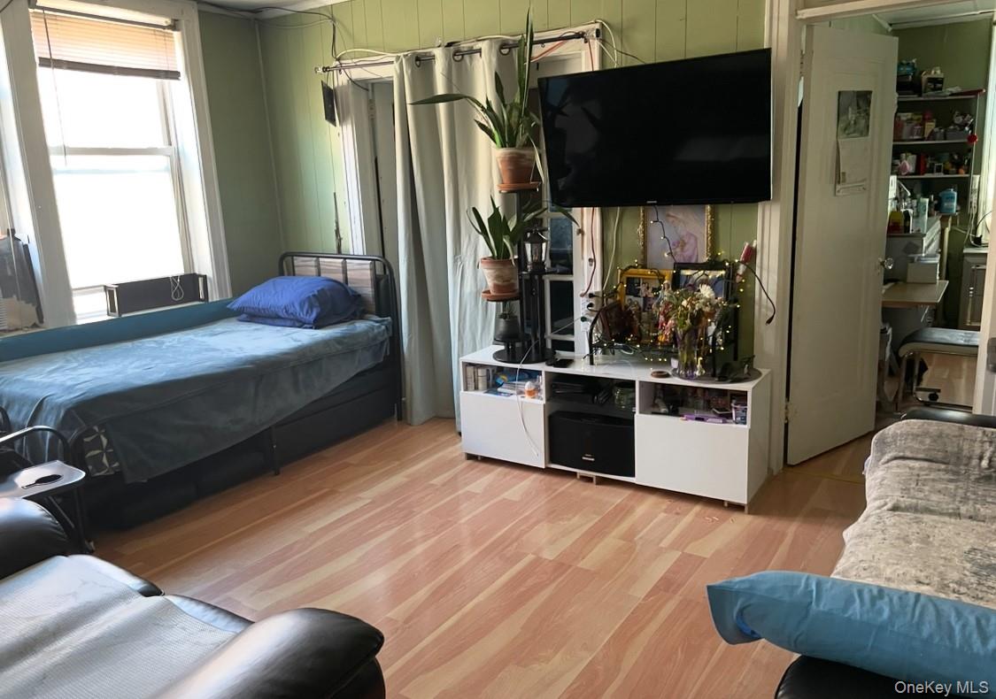 39-17 65 Pl, Woodside, NY 11377