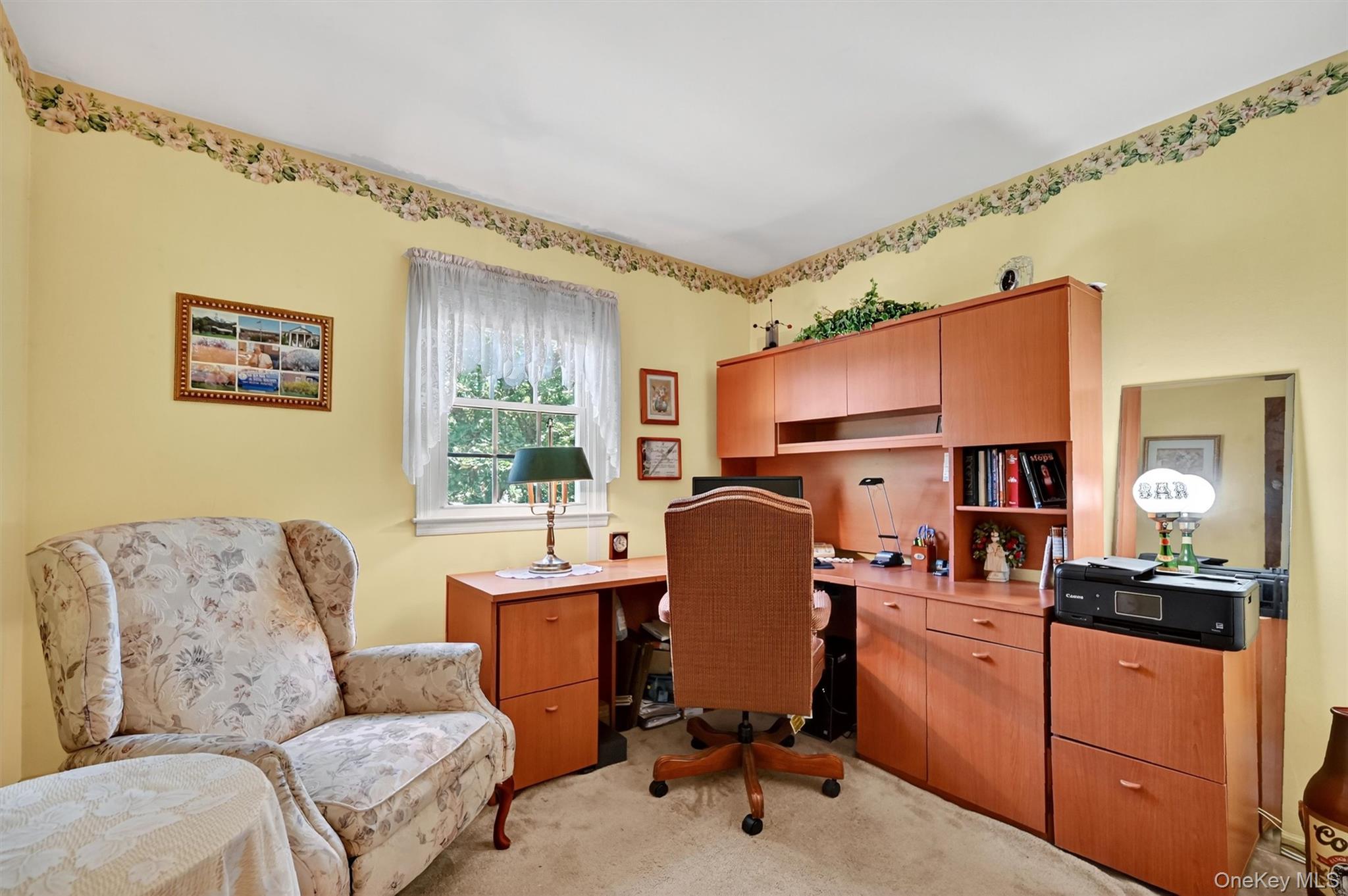 6 Danlyn Court, New City, NY 10956