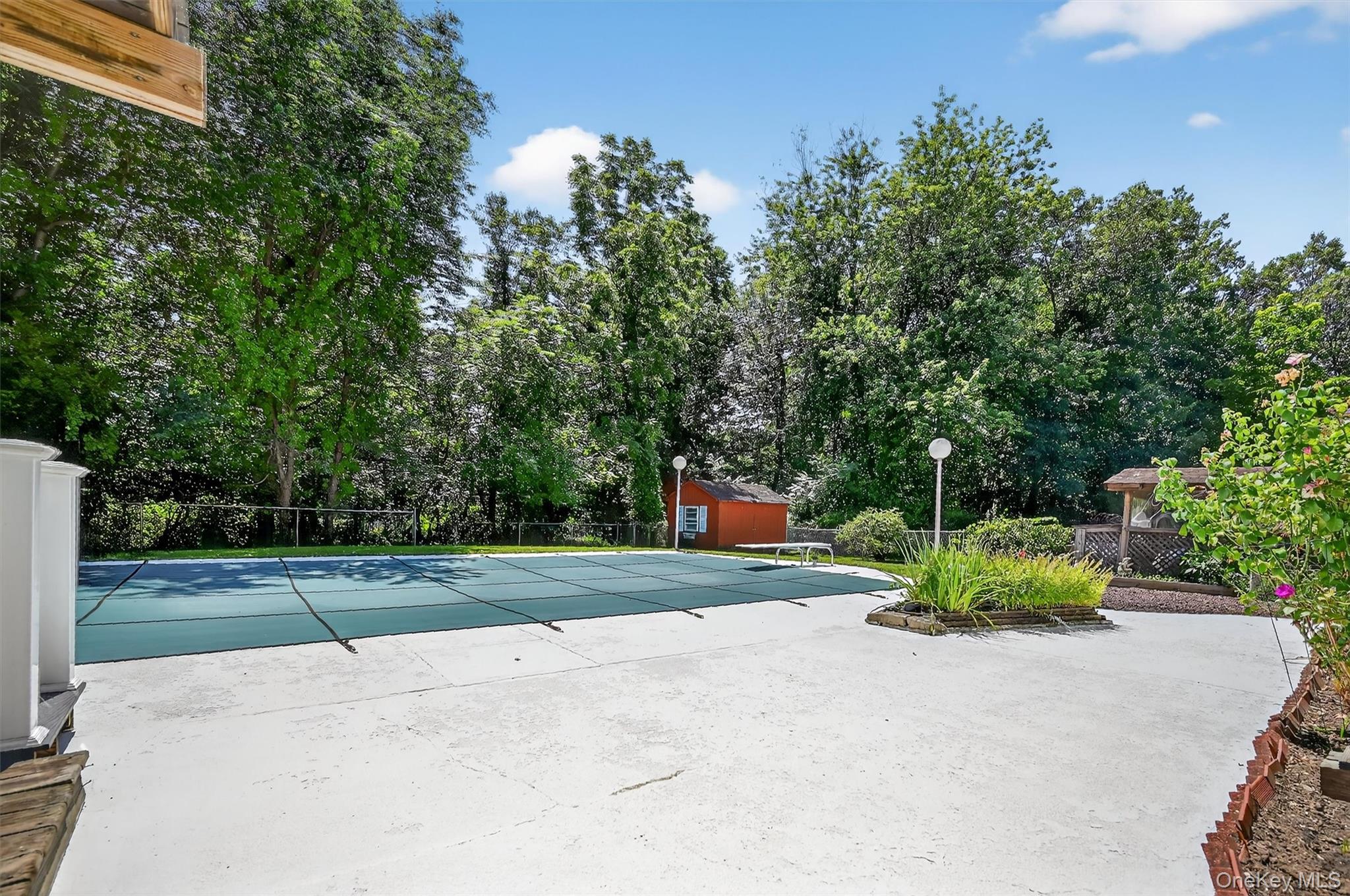 6 Danlyn Court, New City, NY 10956