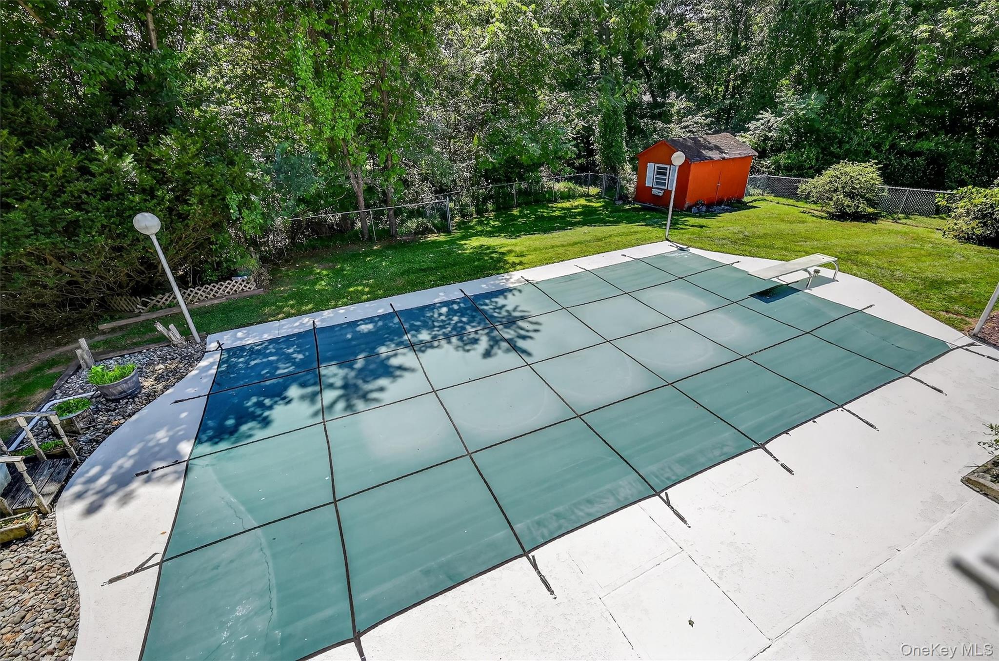 6 Danlyn Court, New City, NY 10956