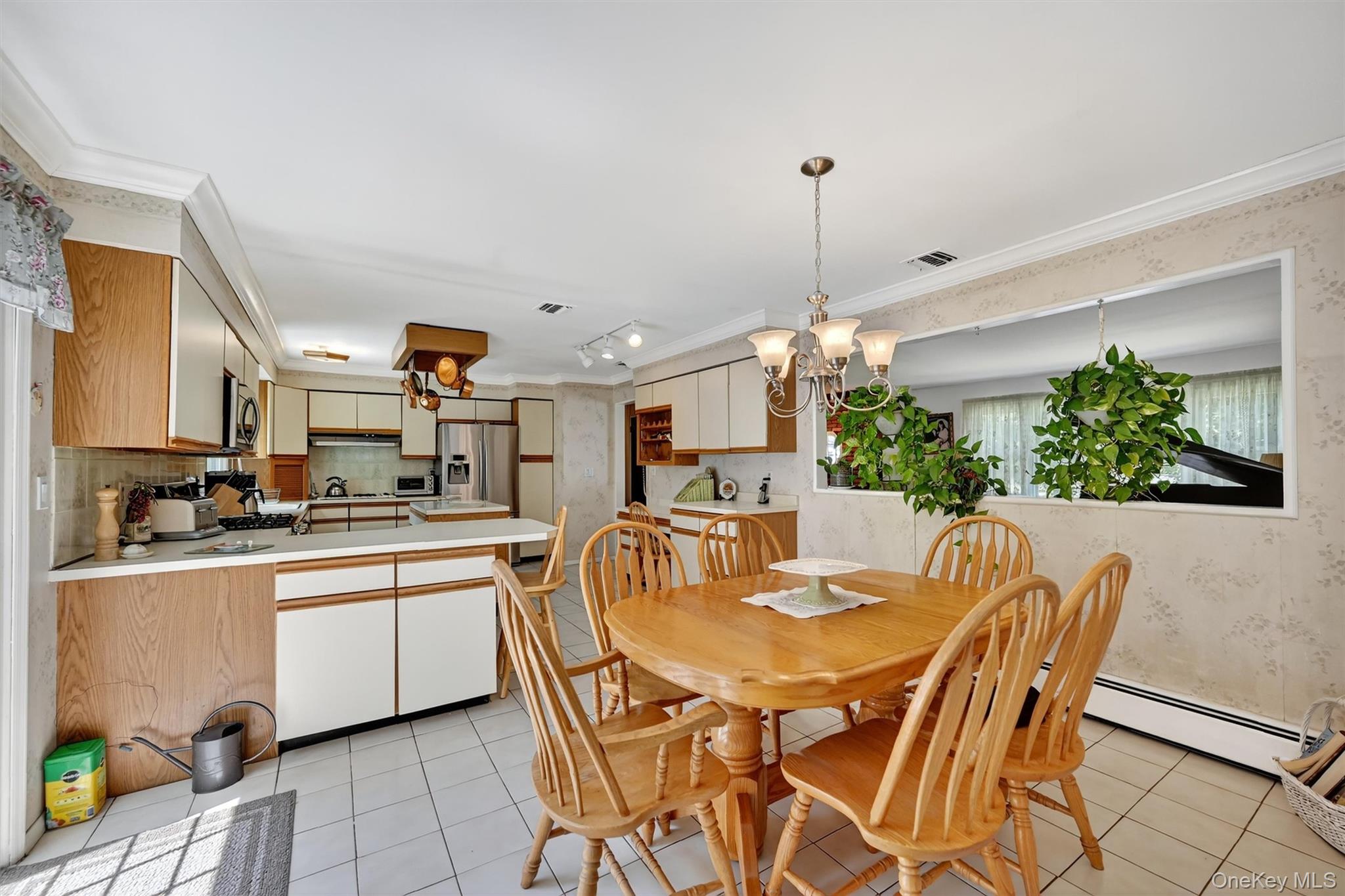 6 Danlyn Court, New City, NY 10956