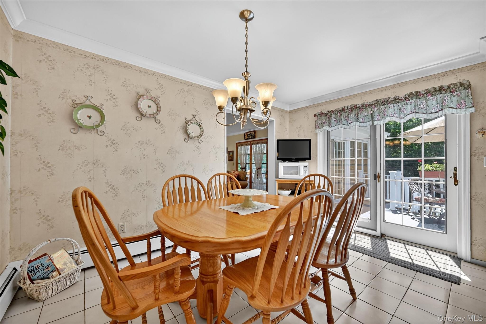 6 Danlyn Court, New City, NY 10956