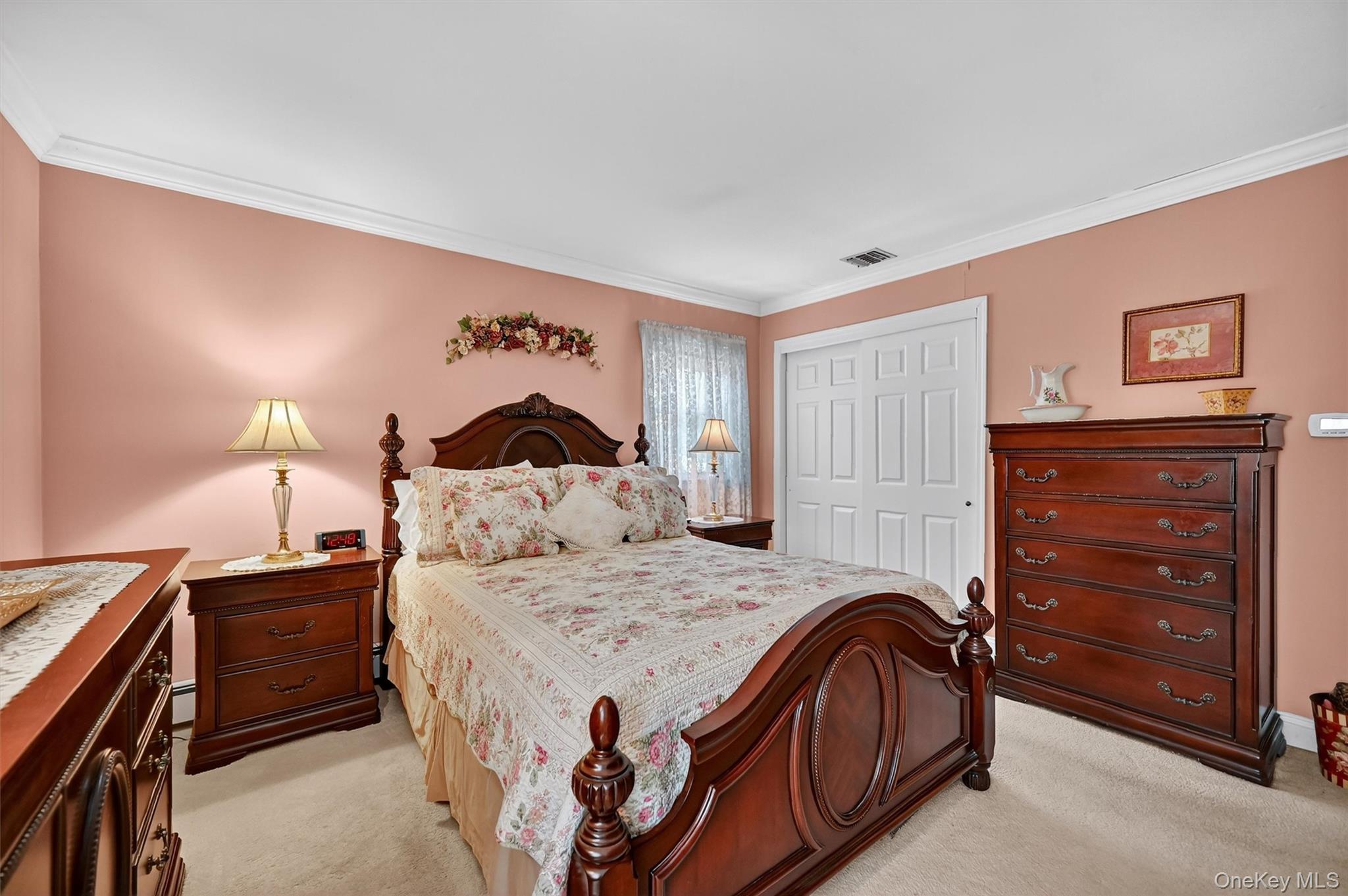 6 Danlyn Court, New City, NY 10956