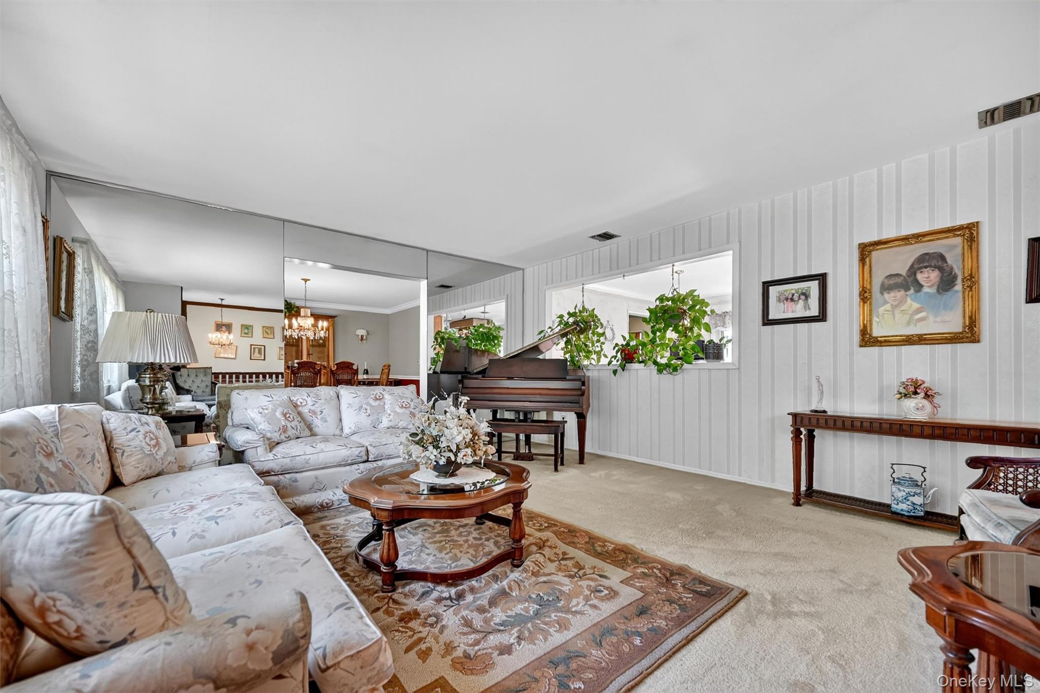 6 Danlyn Court, New City, NY 10956