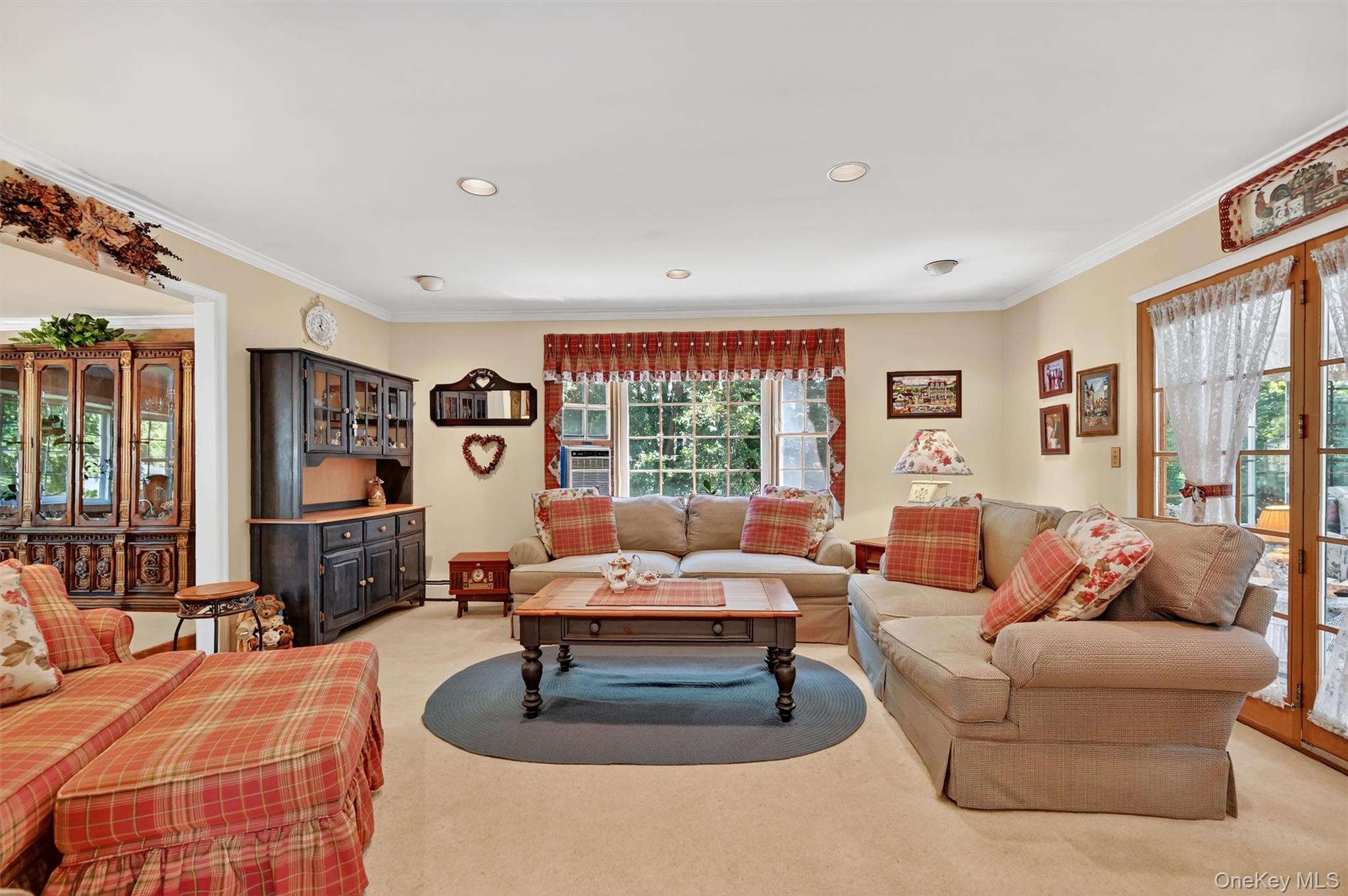 6 Danlyn Court, New City, NY 10956