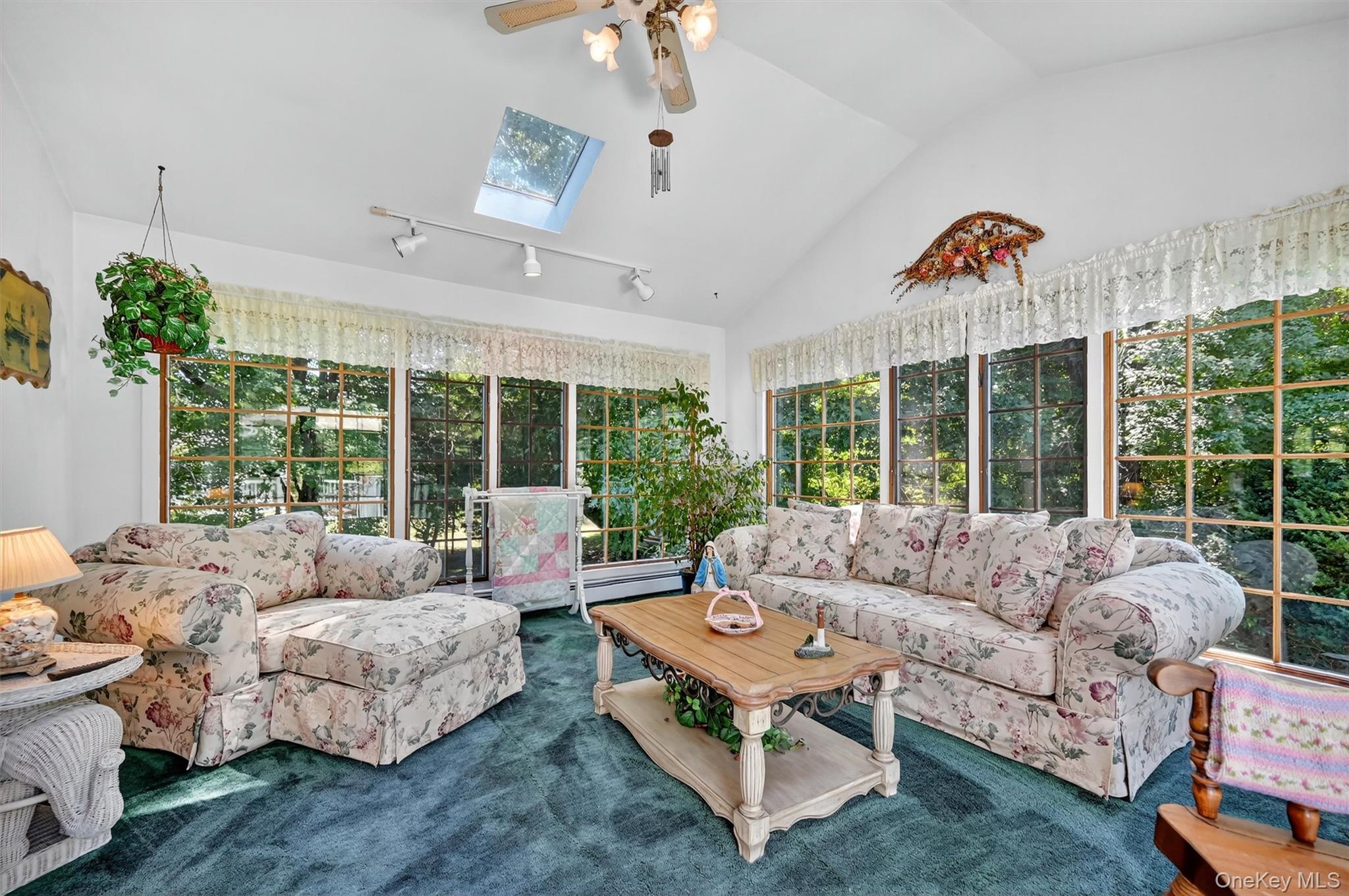 6 Danlyn Court, New City, NY 10956