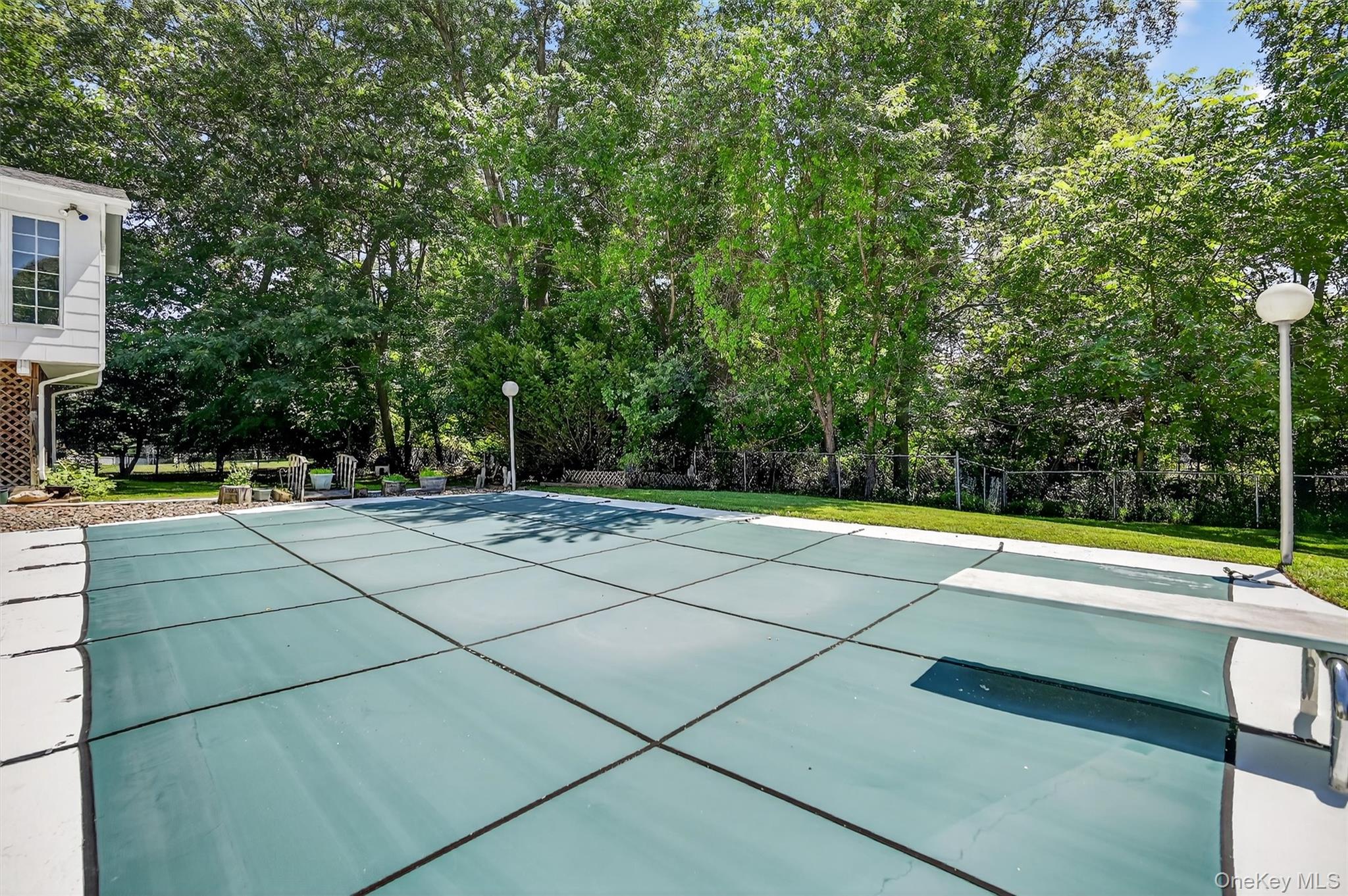 6 Danlyn Court, New City, NY 10956