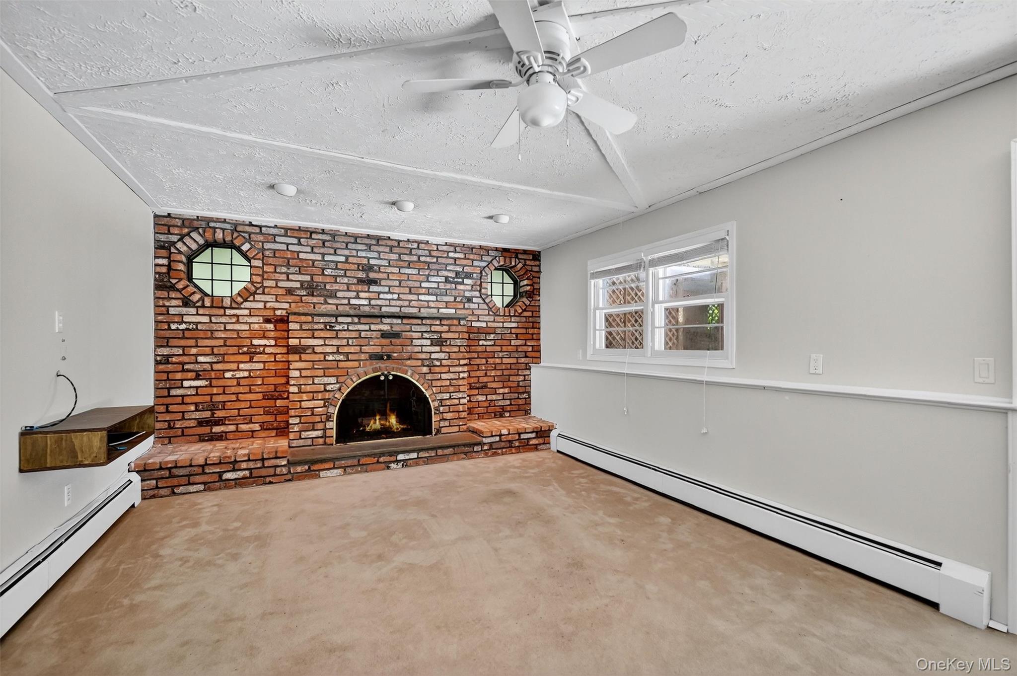 6 Danlyn Court, New City, NY 10956