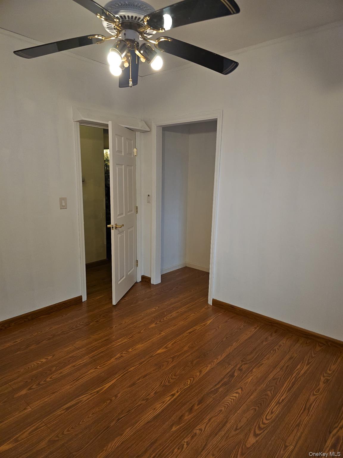 6 Windsor Place, Lynbrook, NY 11563