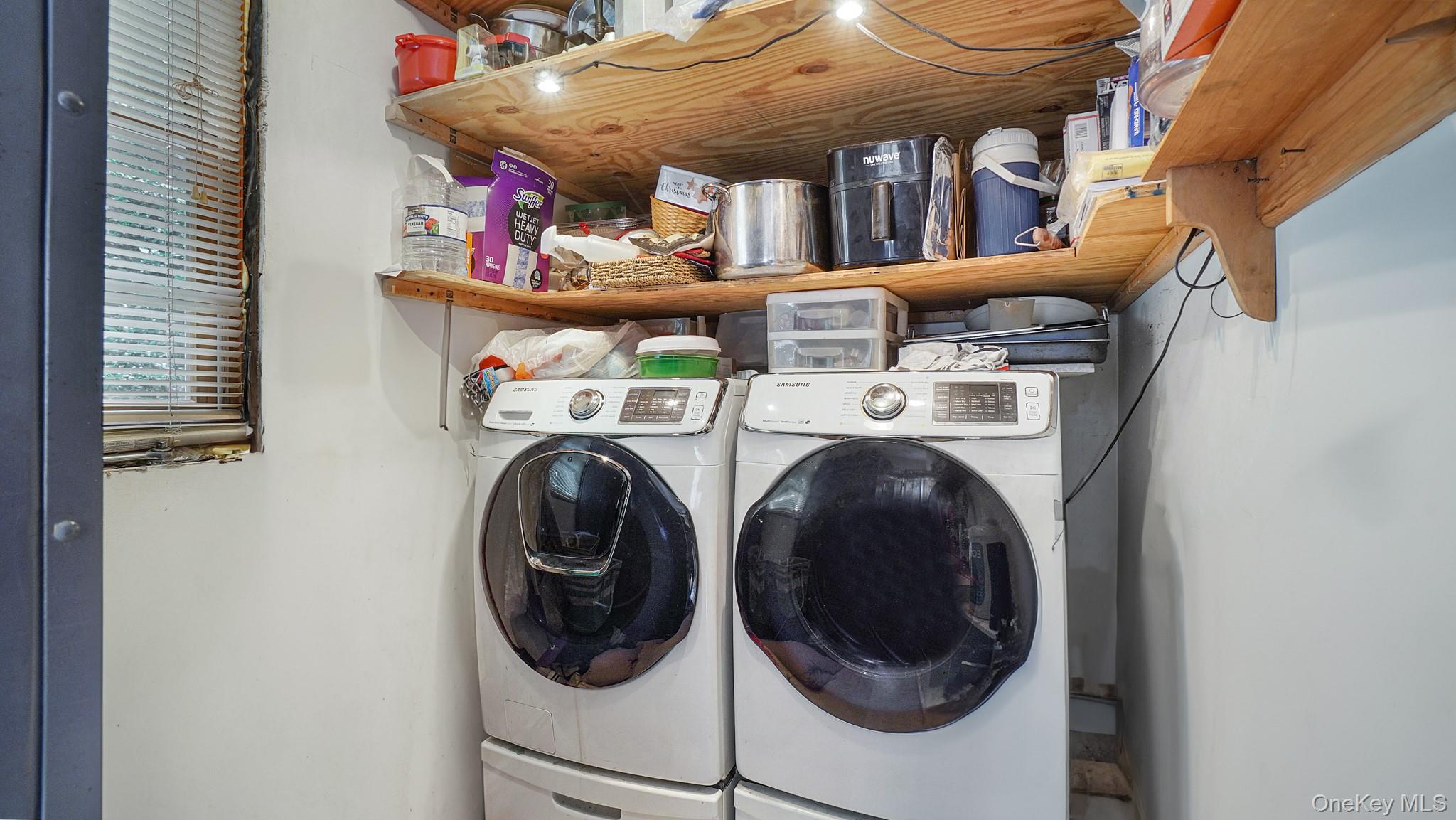 6 Windsor Place, Lynbrook, NY 11563