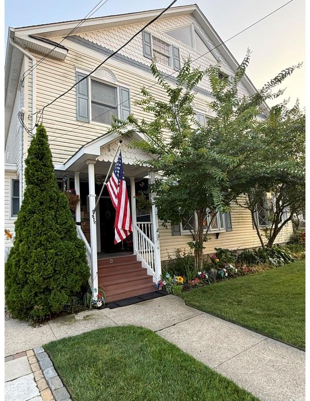 6 Windsor Place, Lynbrook, NY 11563