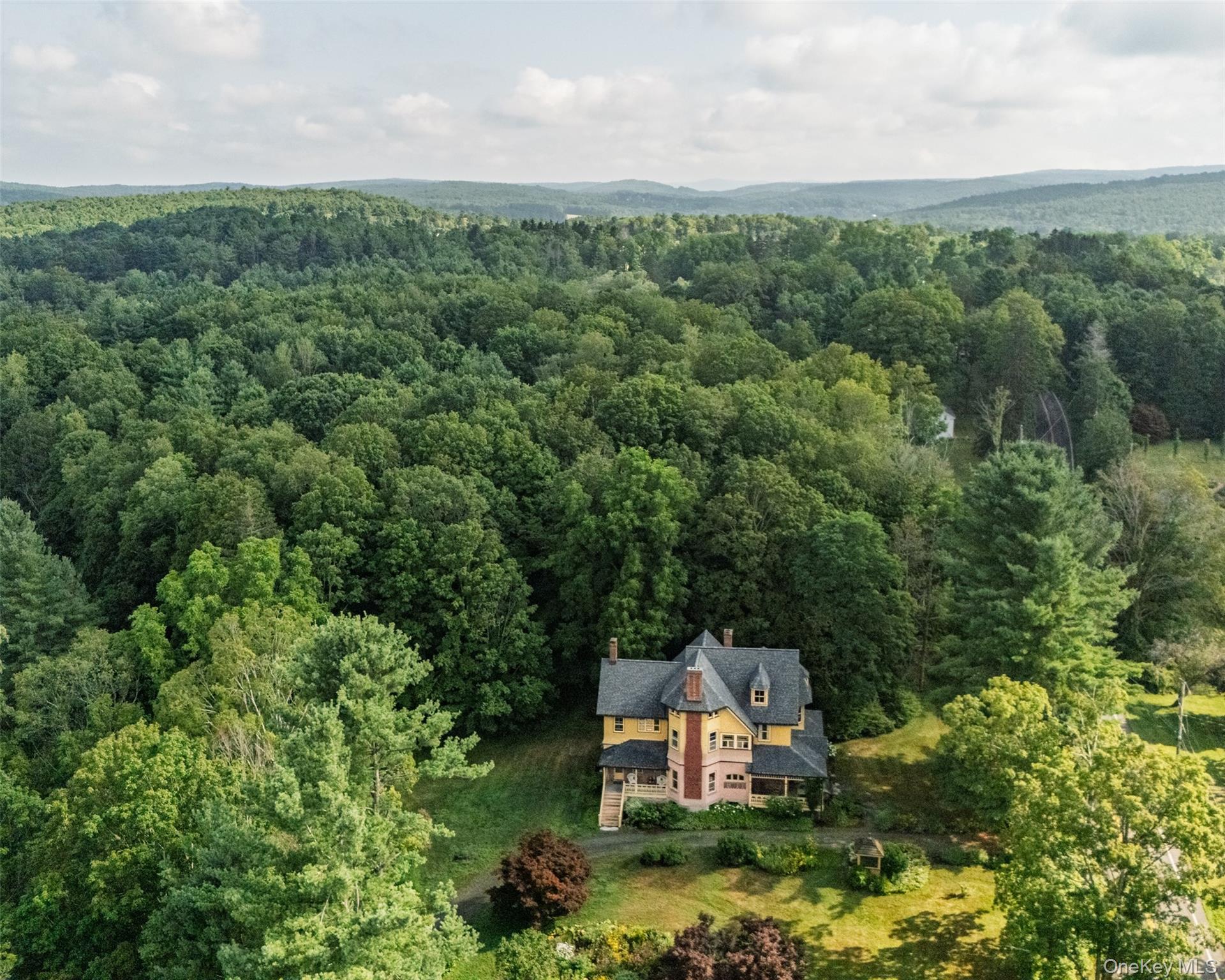 2659 County Route 9, Chatham, NY 12060