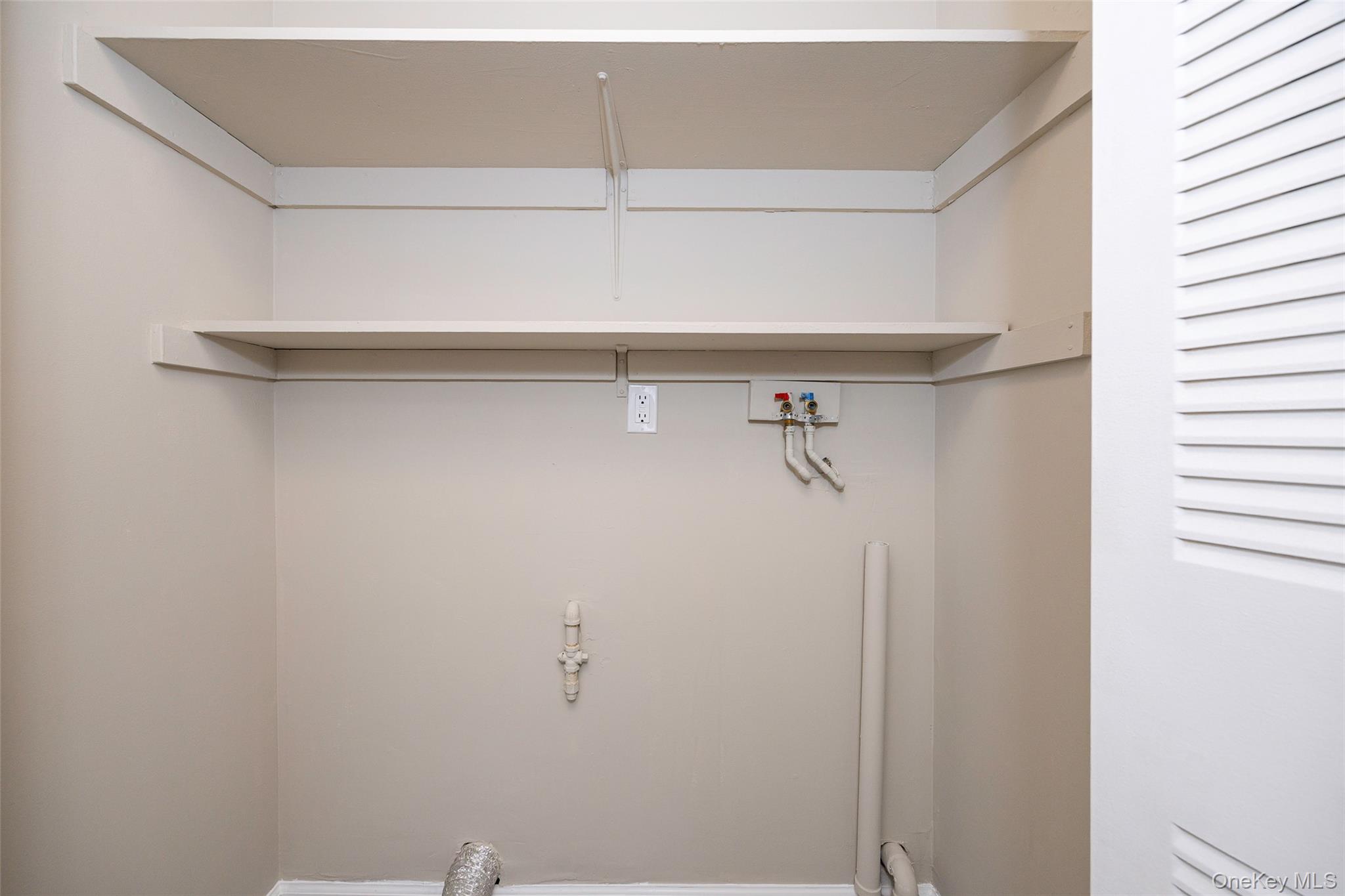 2206 Mulberry Court, Poughkeepsie, NY 12603