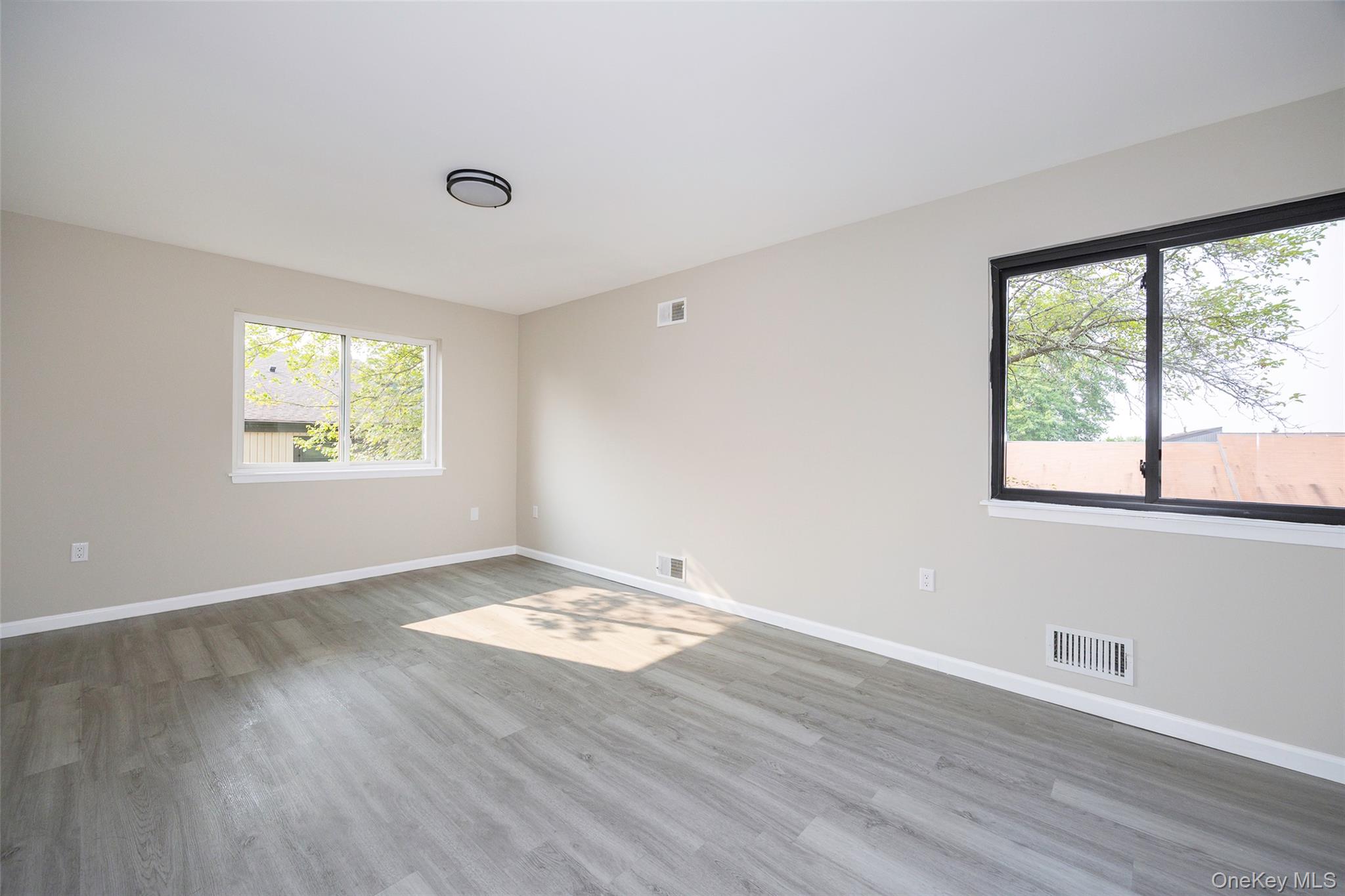 2206 Mulberry Court, Poughkeepsie, NY 12603