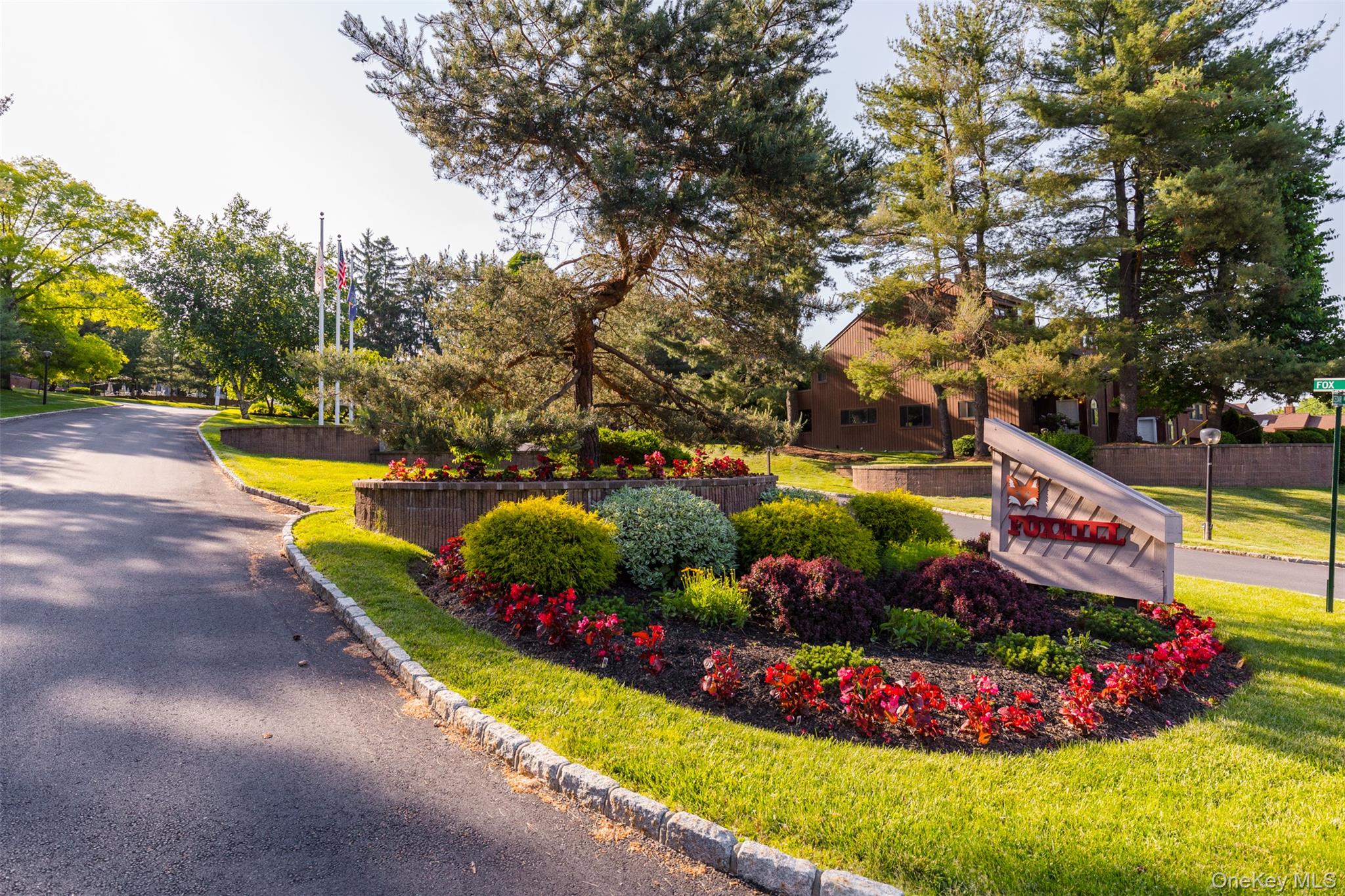 2206 Mulberry Court, Poughkeepsie, NY 12603