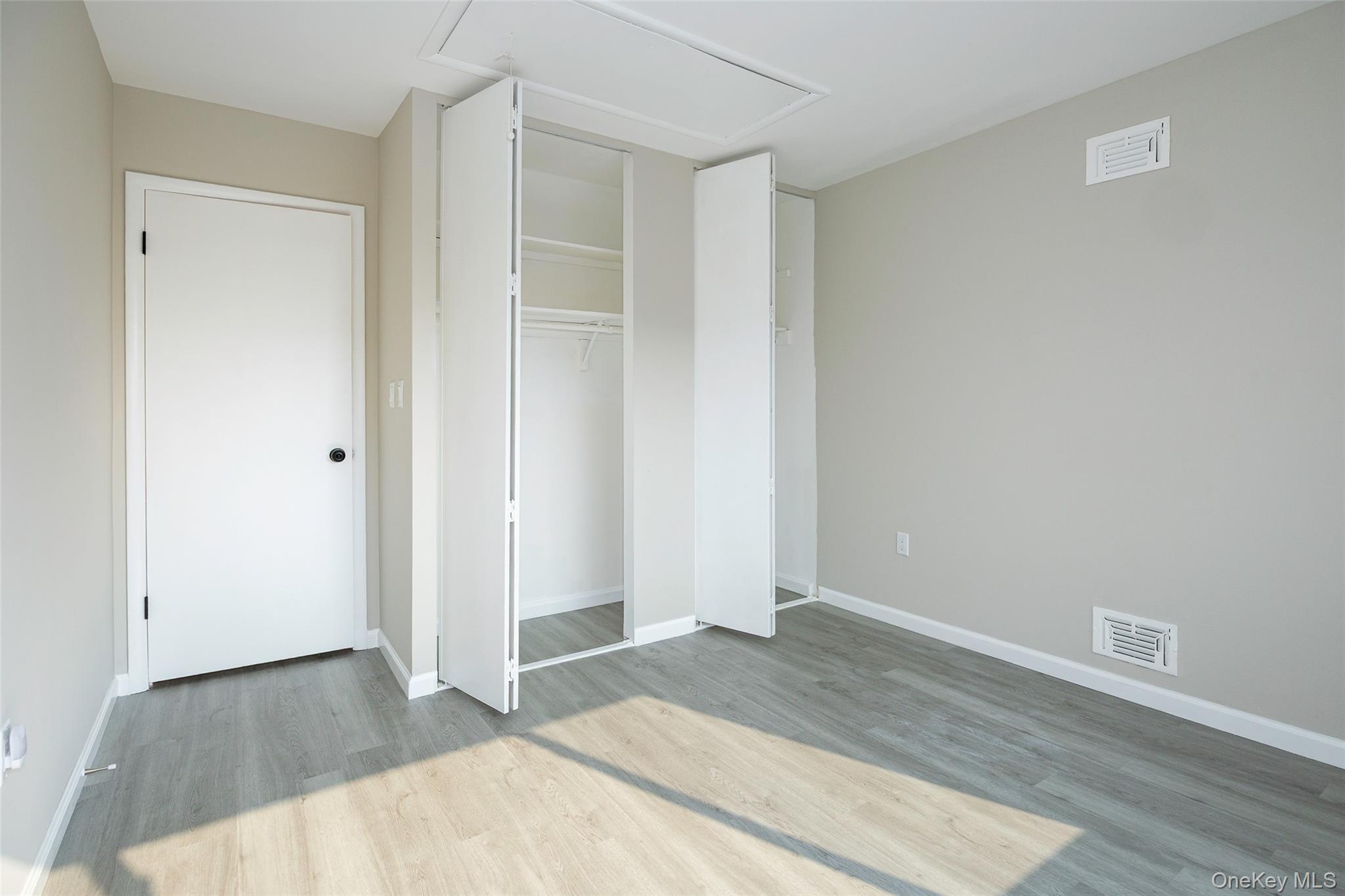 2206 Mulberry Court, Poughkeepsie, NY 12603