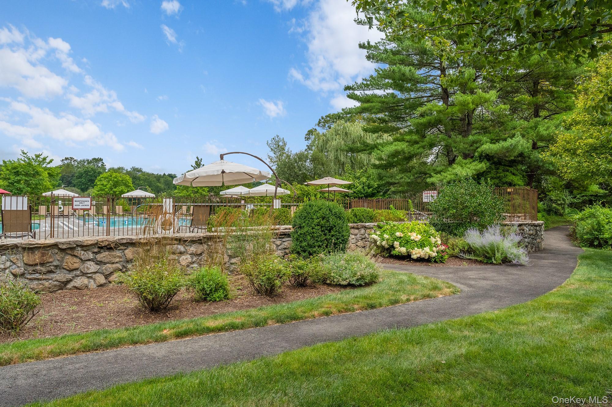 156 Stone Meadow, South Salem, NY 10590