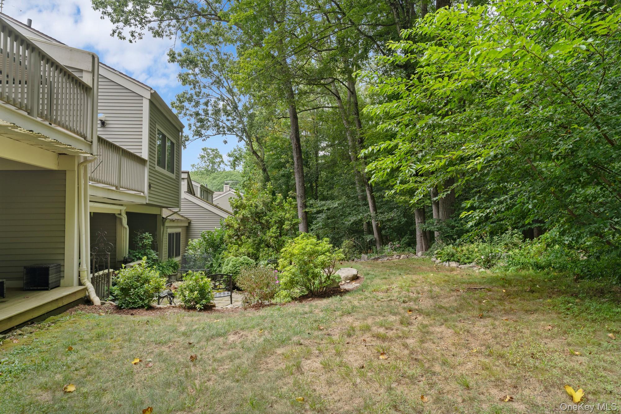 156 Stone Meadow, South Salem, NY 10590