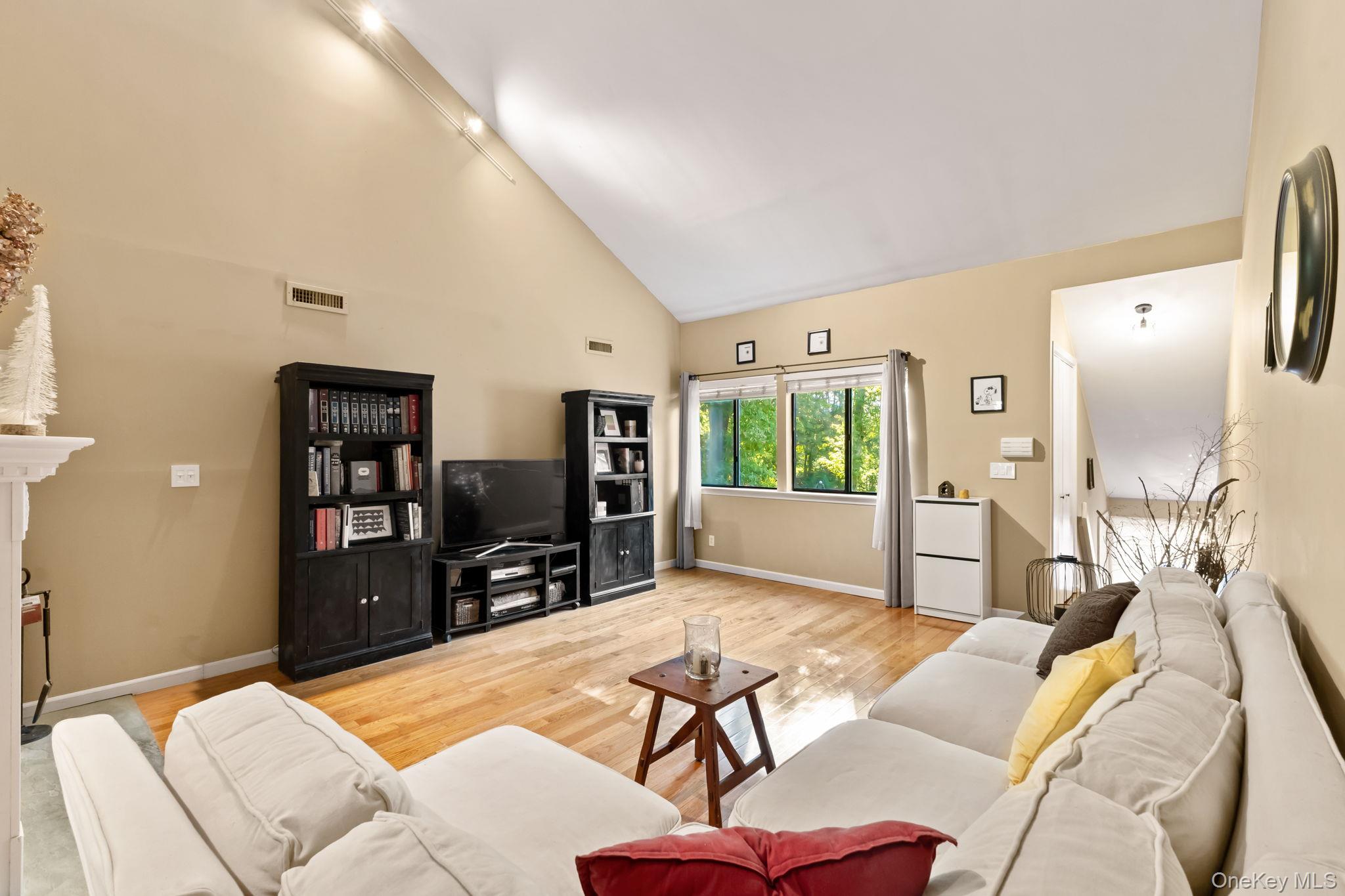 156 Stone Meadow, South Salem, NY 10590