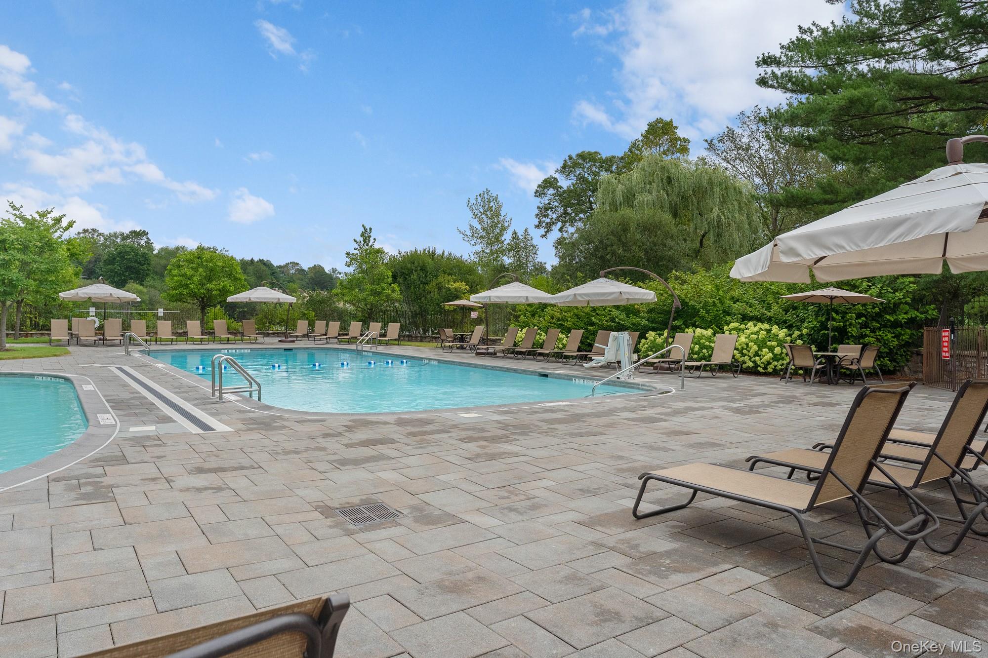 156 Stone Meadow, South Salem, NY 10590