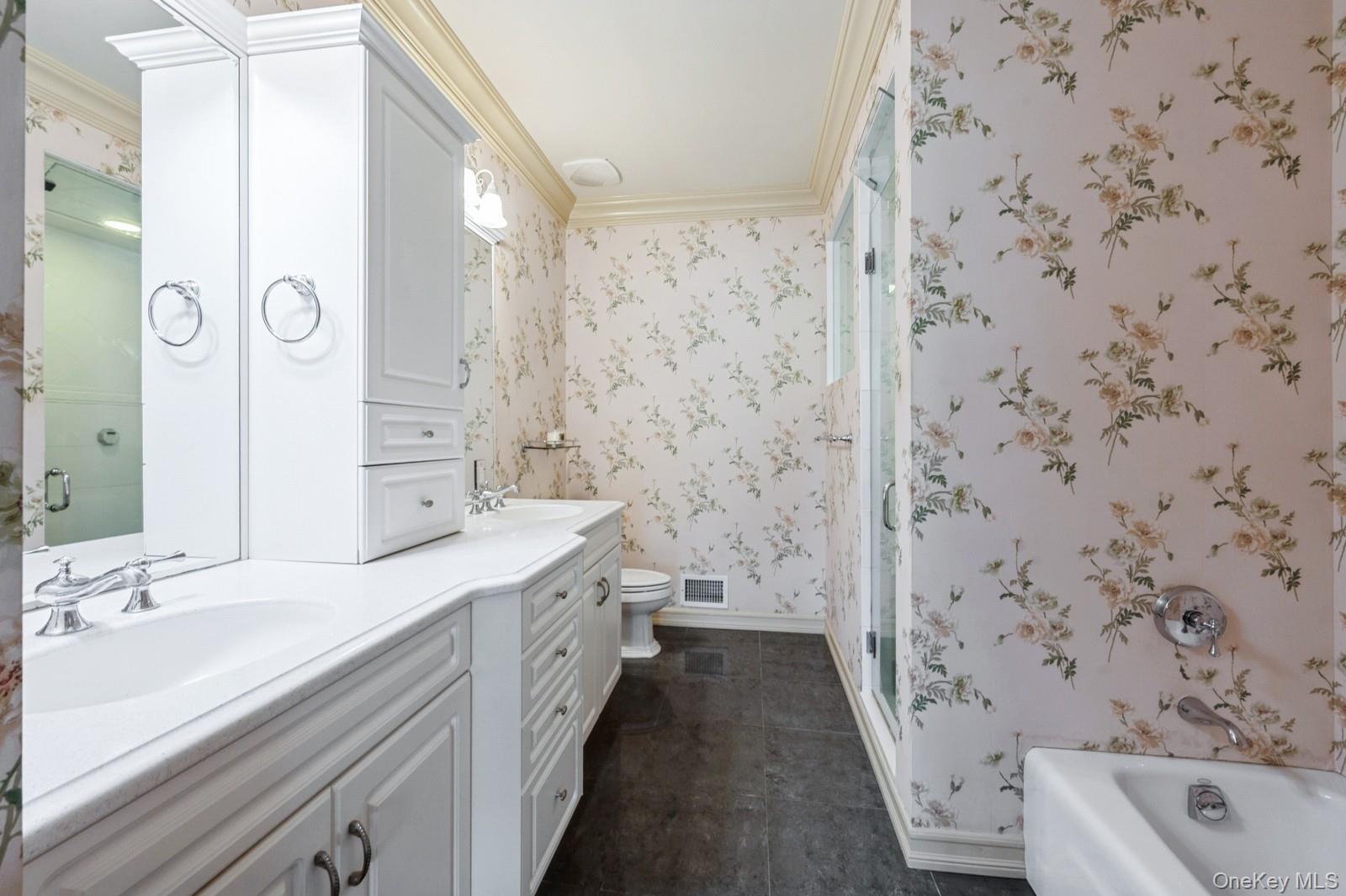 51 Dune Drive # 51, Jamesport, NY 11947