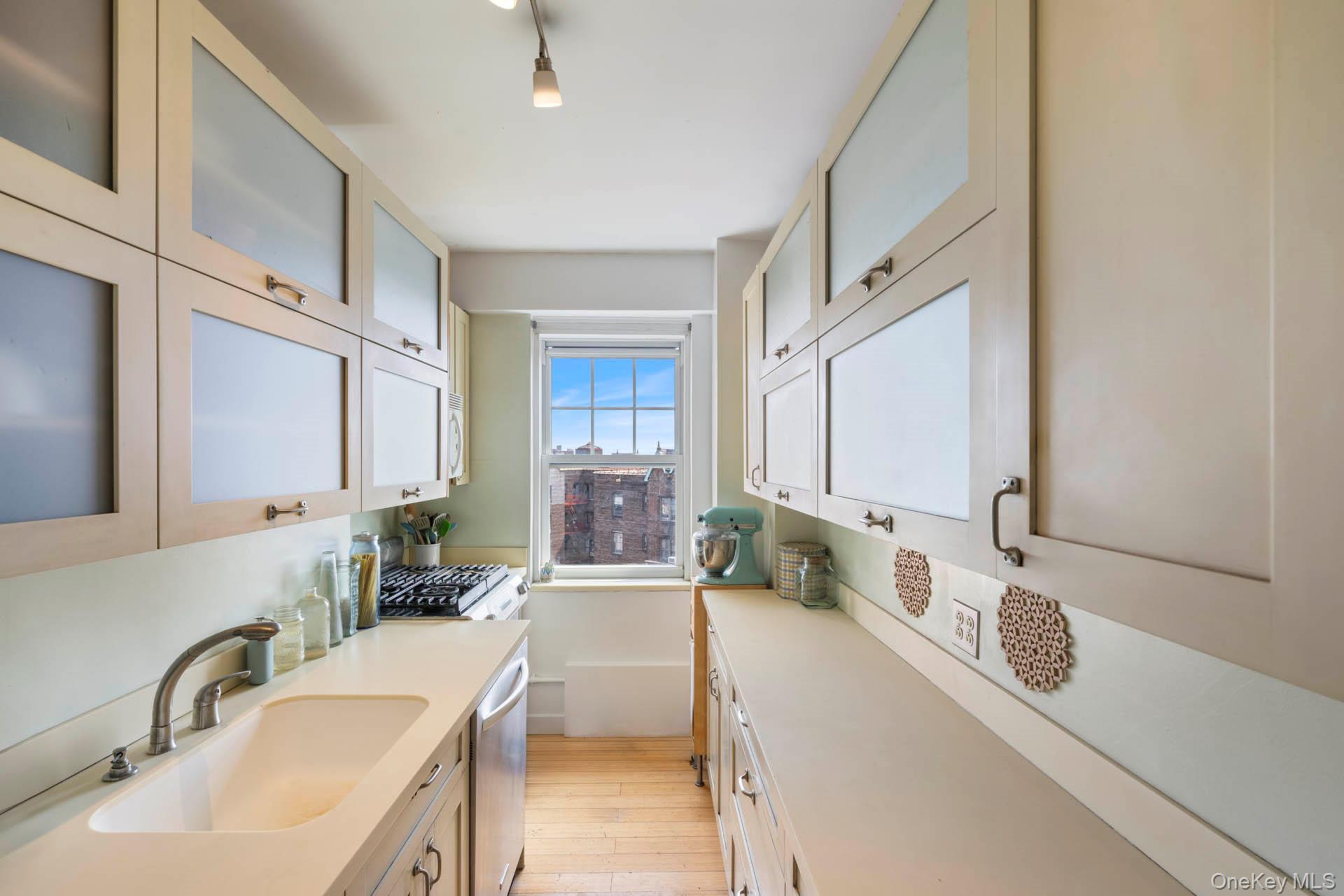 200 Cabrini Boulevard # 94, New York (Manhattan), NY 10033