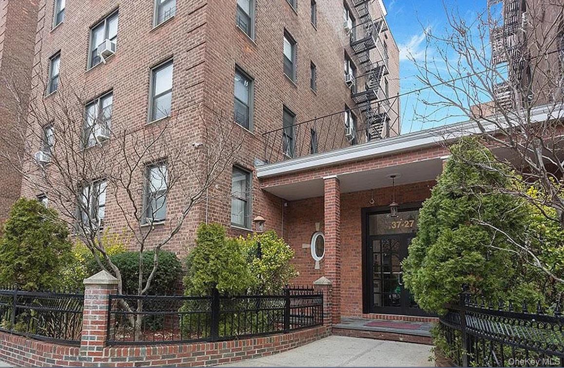 37-27 86 Street # 1M, Jackson Heights, NY 11372