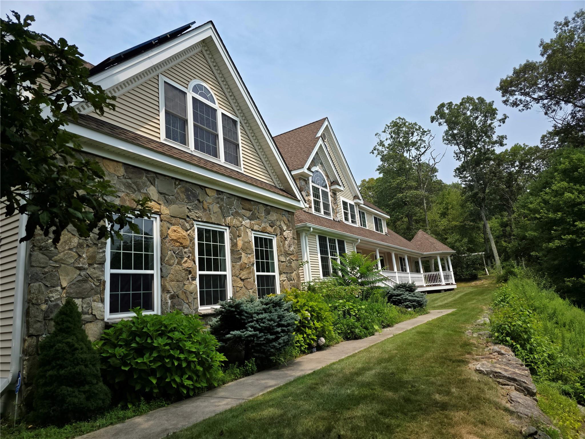 291 Woodmont Road, Hopewell Junction, NY 12533