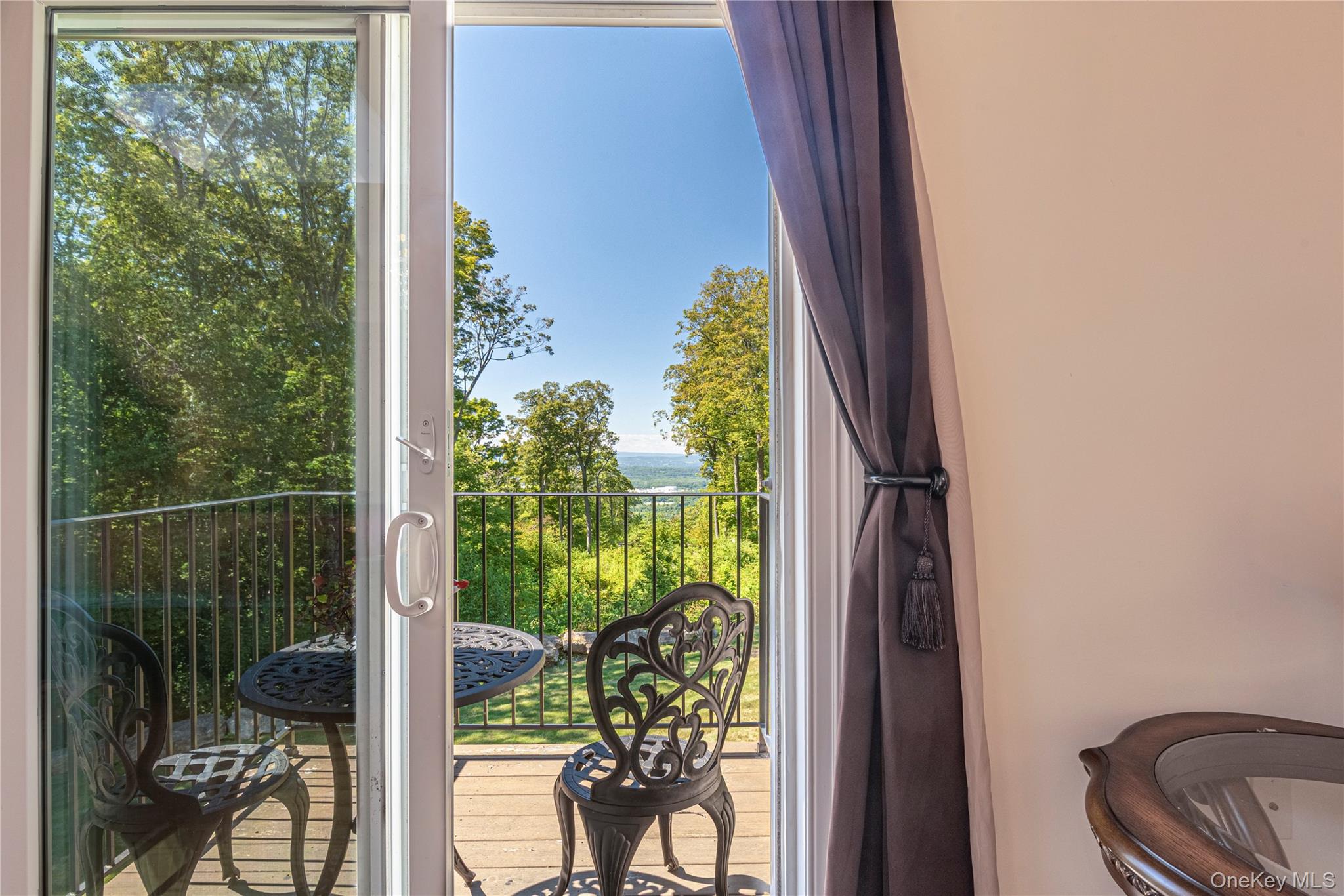 291 Woodmont Road, Hopewell Junction, NY 12533