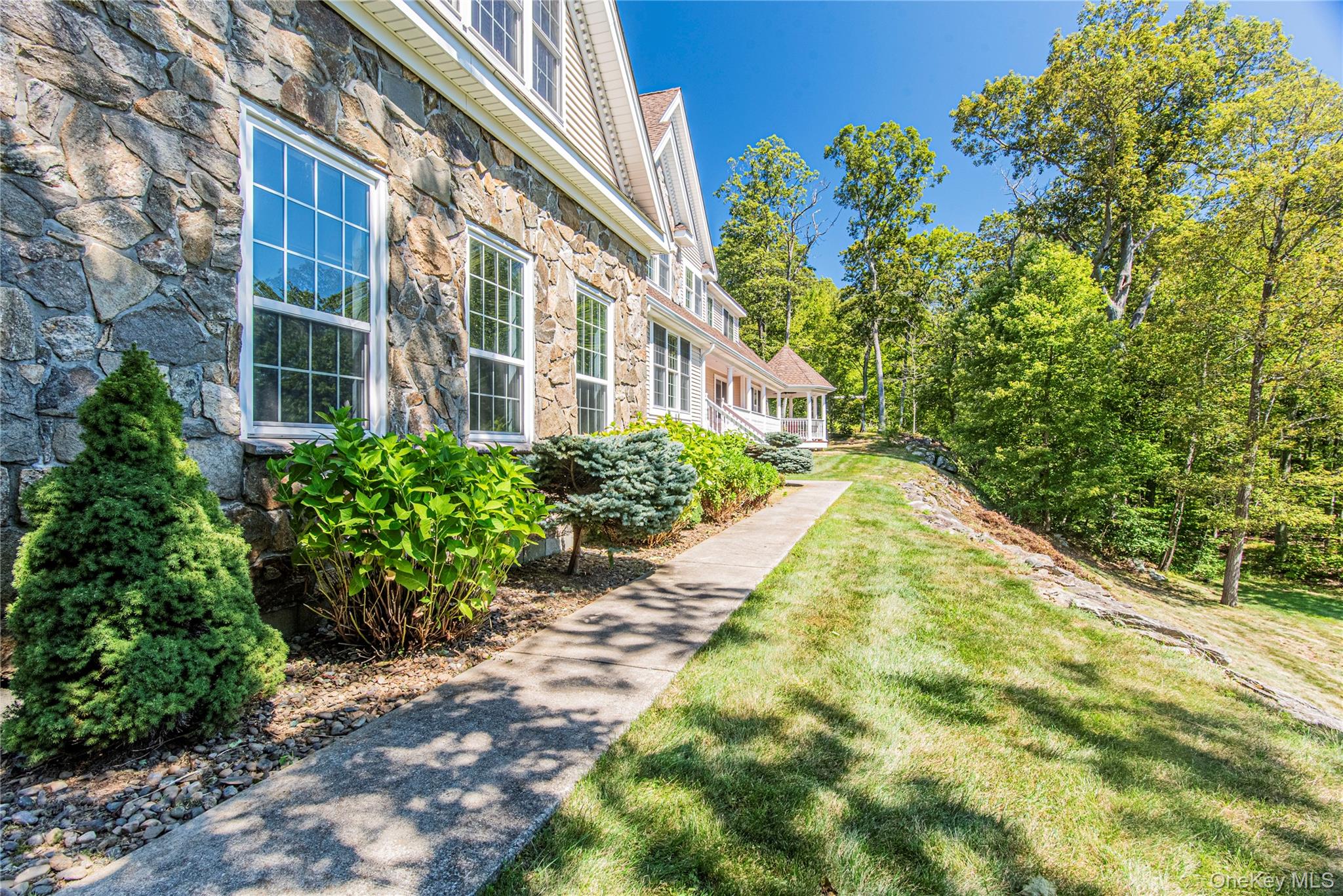 291 Woodmont Road, Hopewell Junction, NY 12533