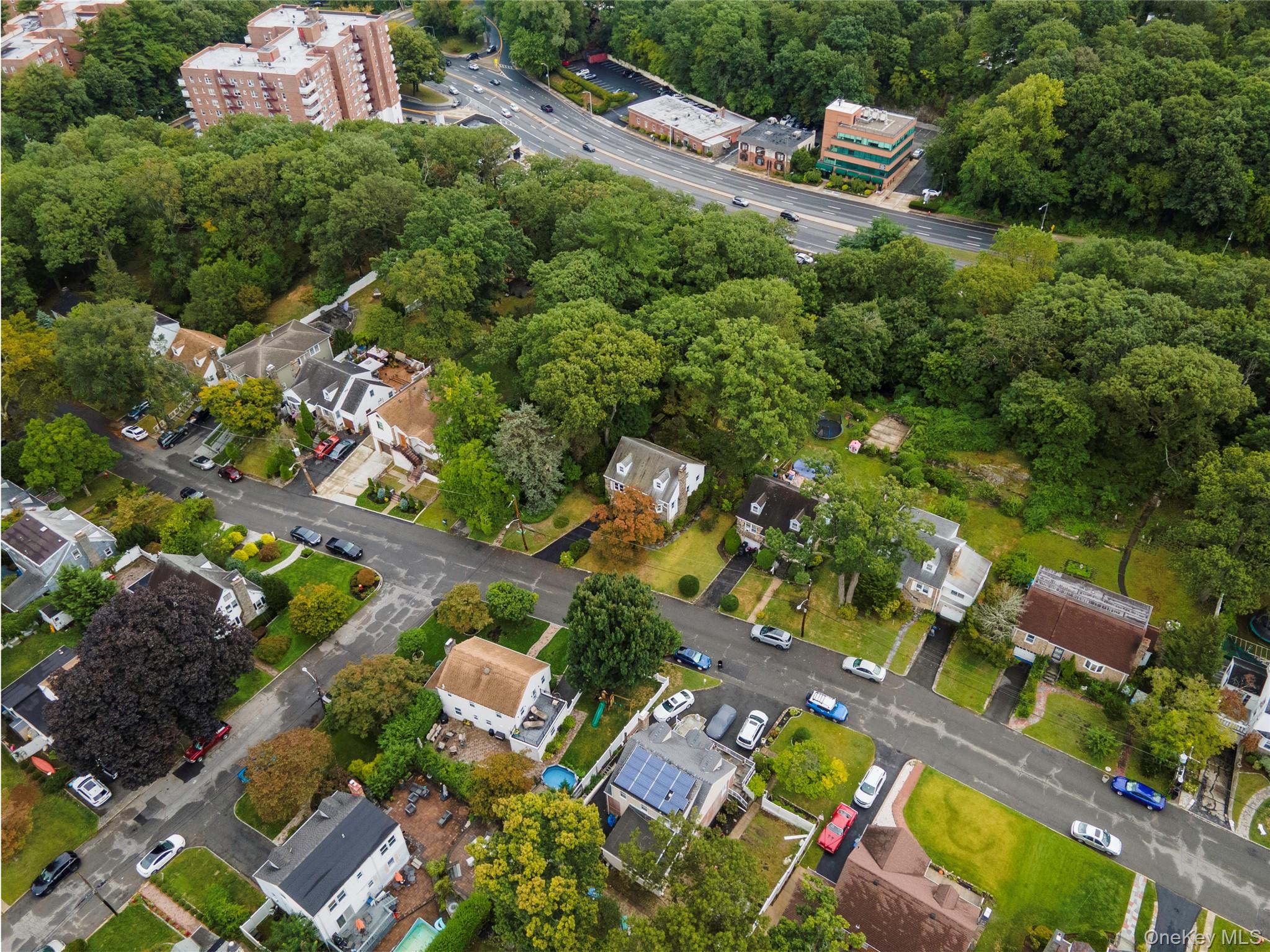 38 Gramercy Avenue, Yonkers, NY 10701