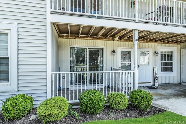 17 Fairview Circle, Middle Island, NY 11953