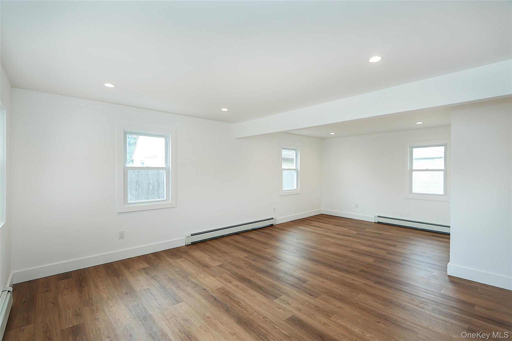 50 Carlls Path, North Babylon, NY 11703