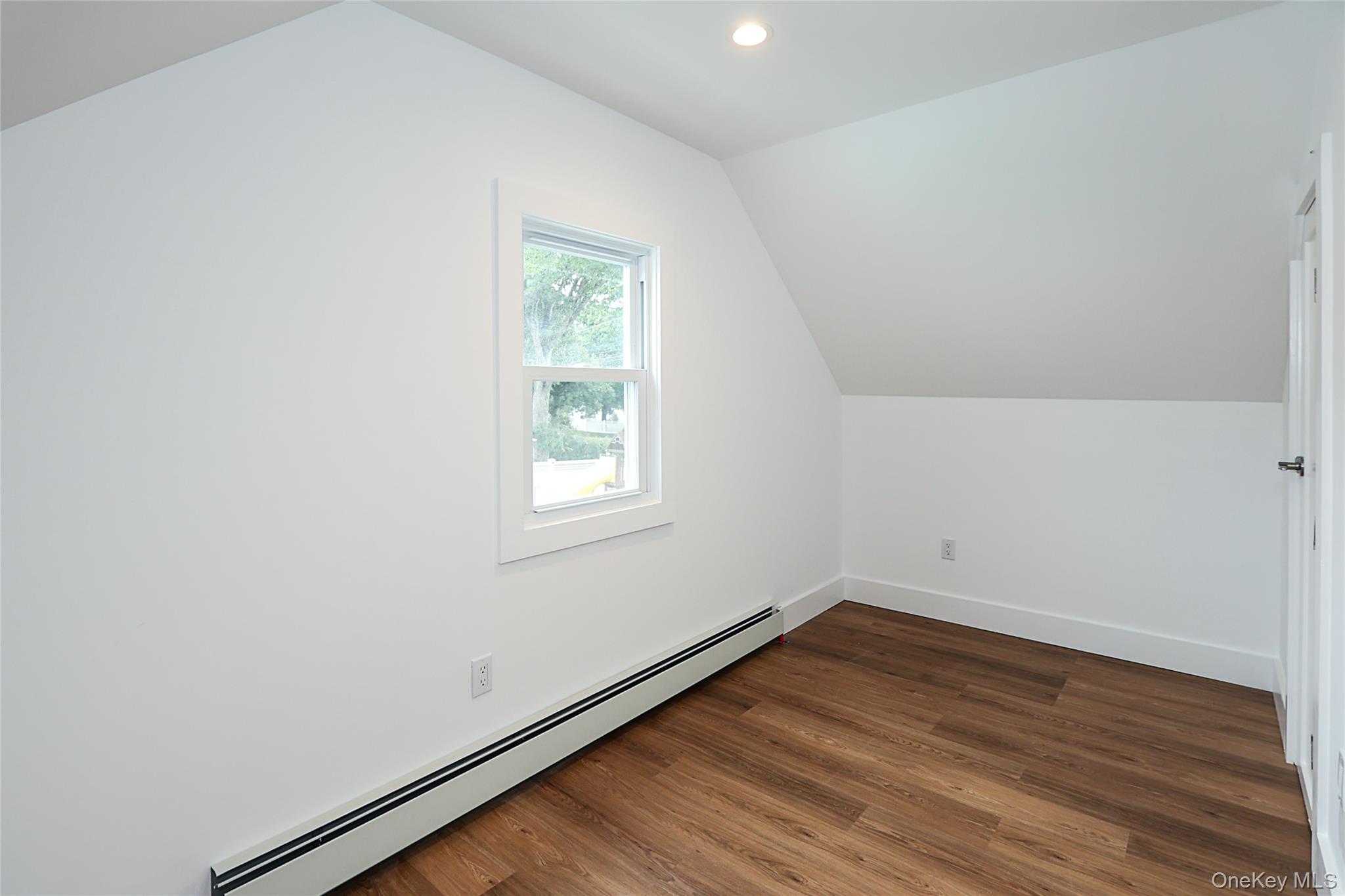 50 Carlls Path, North Babylon, NY 11703