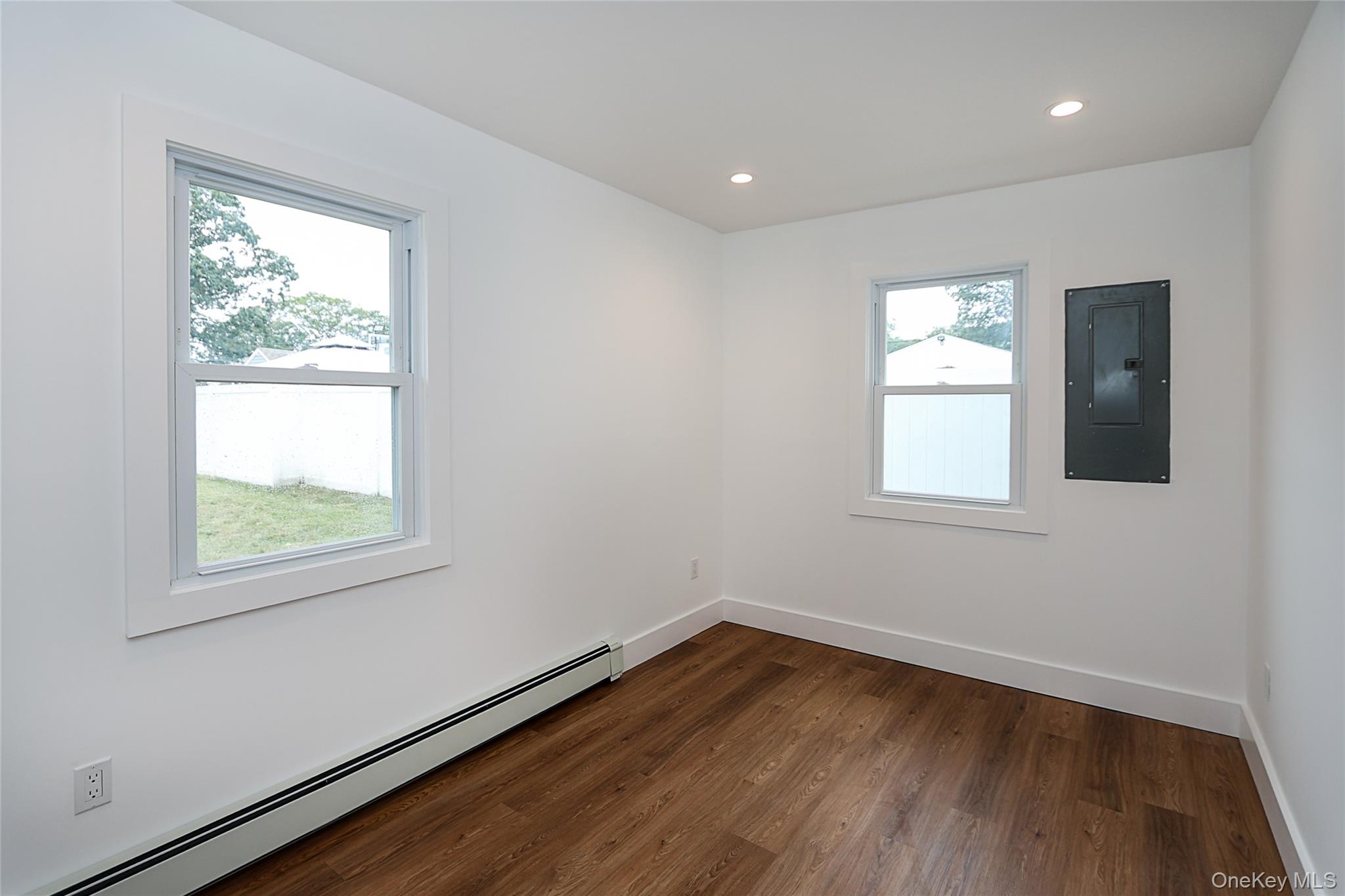 50 Carlls Path, North Babylon, NY 11703