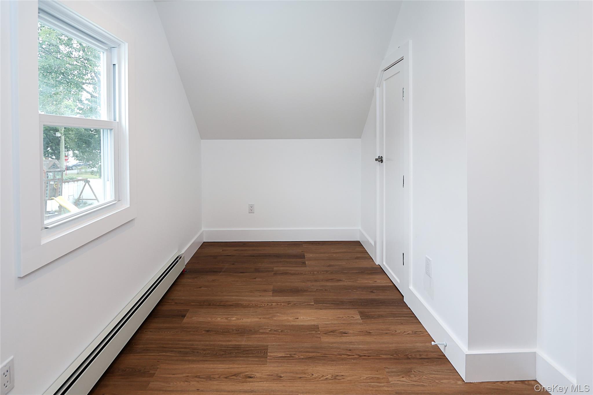 50 Carlls Path, North Babylon, NY 11703