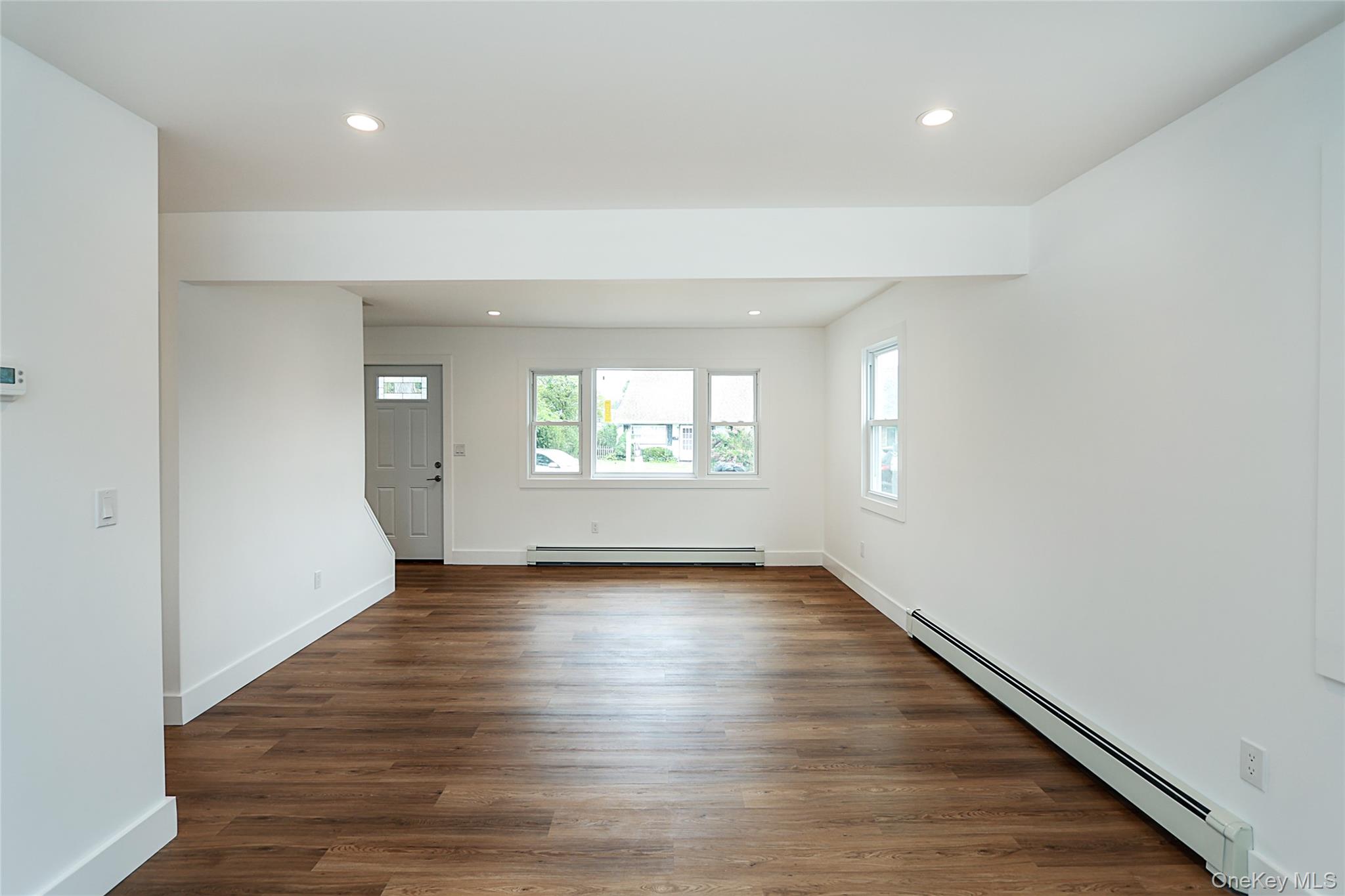 50 Carlls Path, North Babylon, NY 11703